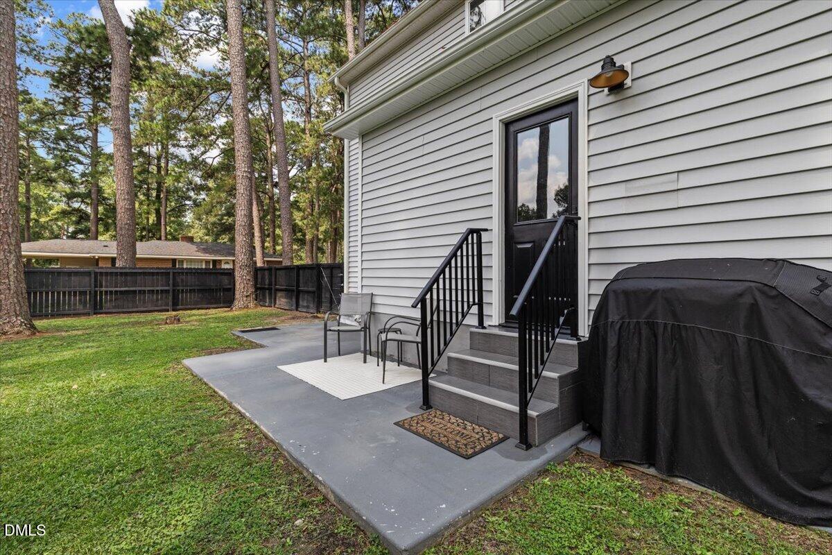 Exterior photo of 206 S Darden Street, Kenly, NC 27542. MLS: 10183939
