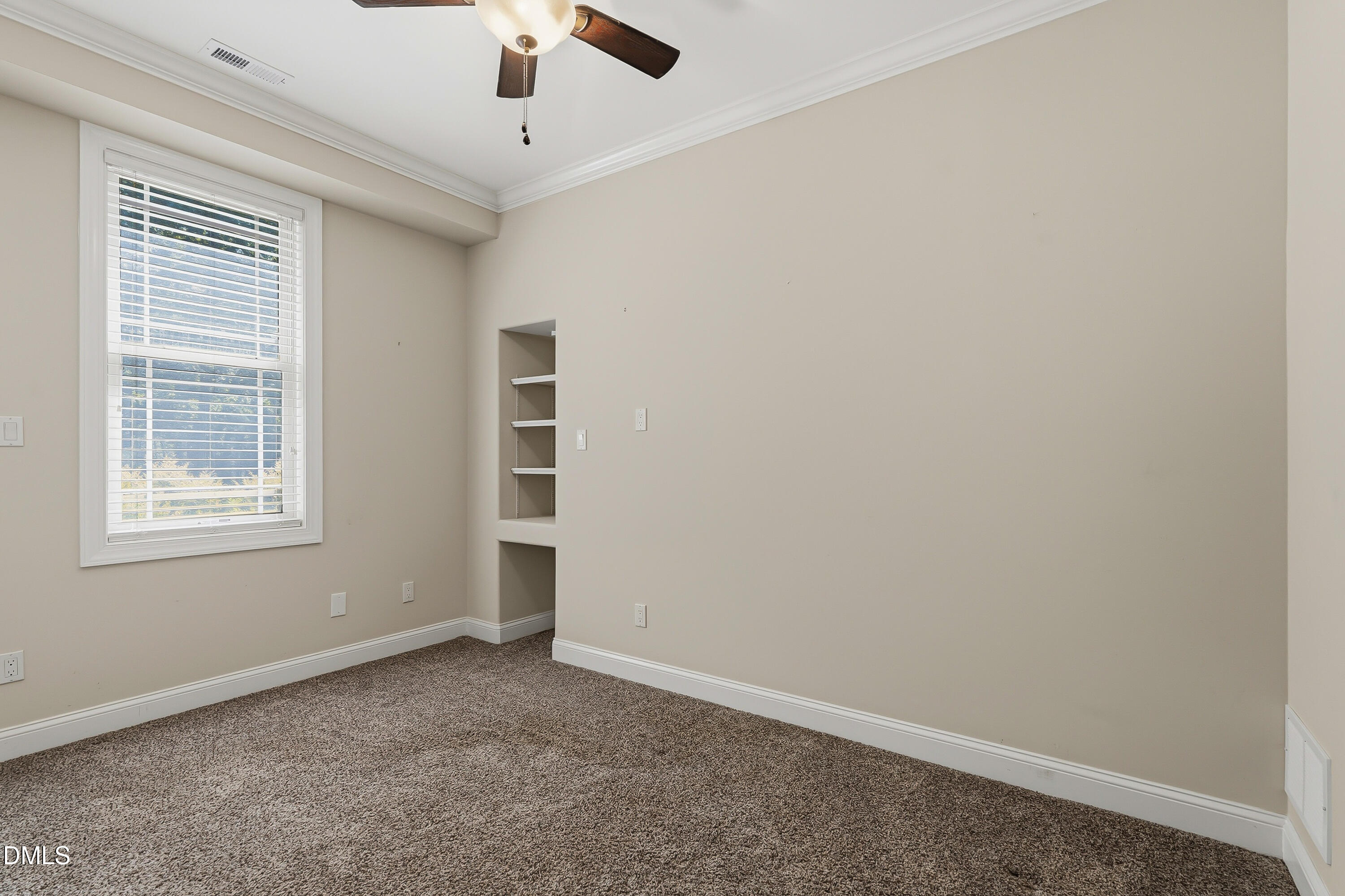 property-img