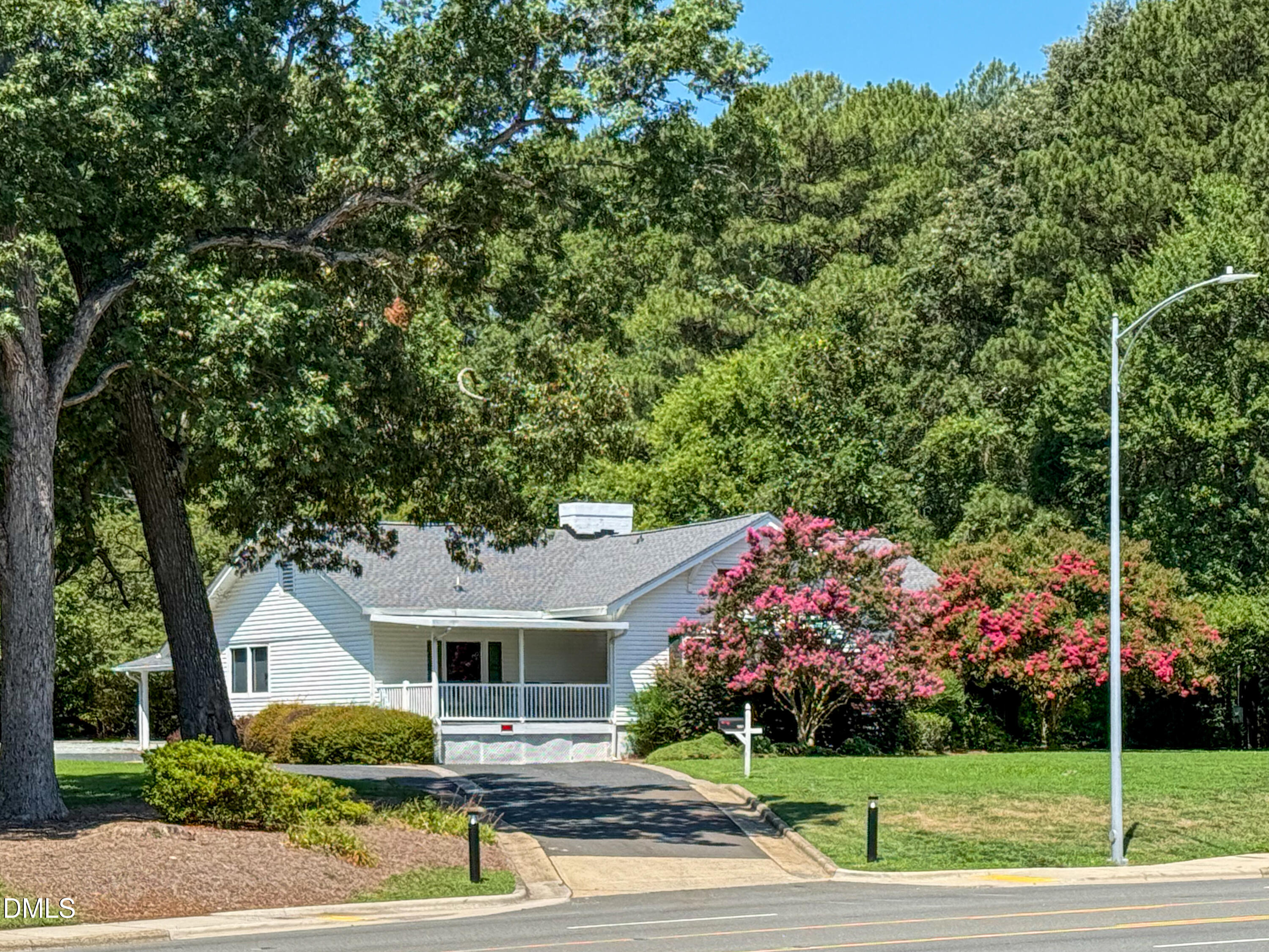Exterior photo of 4007 N Roxboro Street, Durham, NC 27704. MLS: 10178726