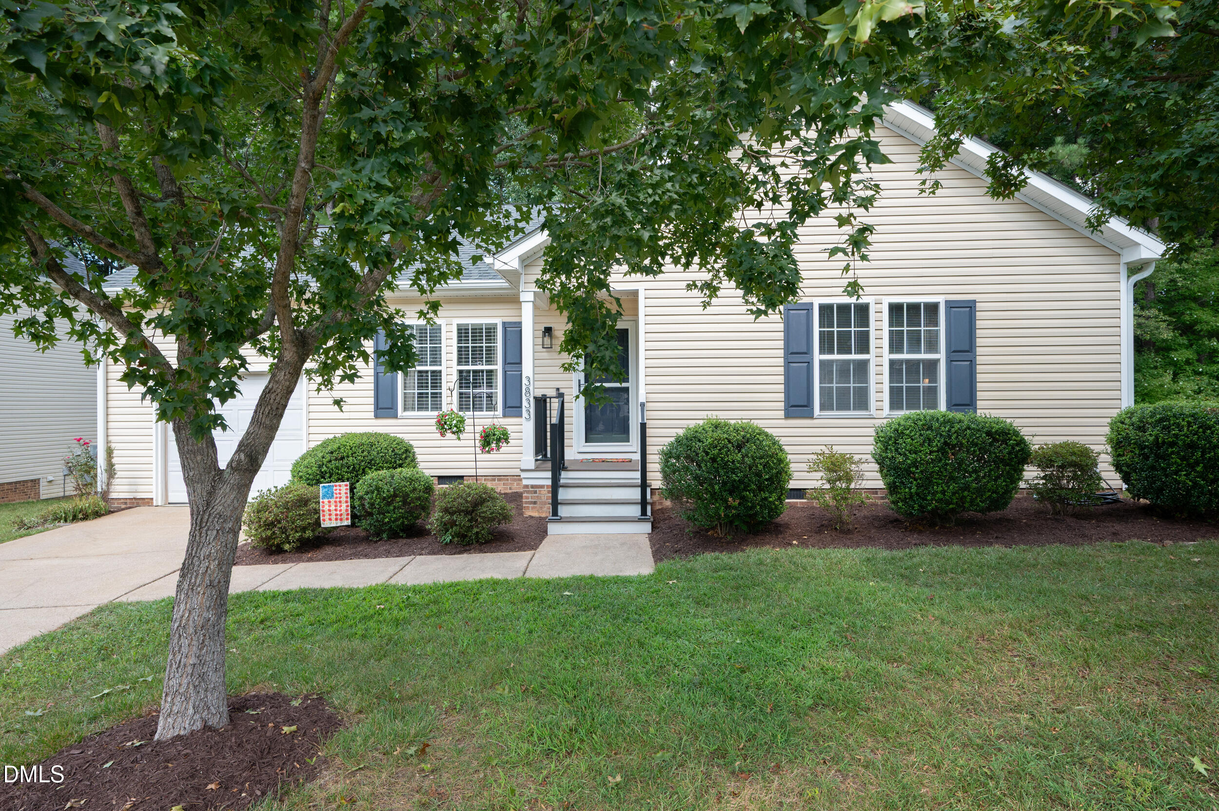 3833 Lodgepole Lane