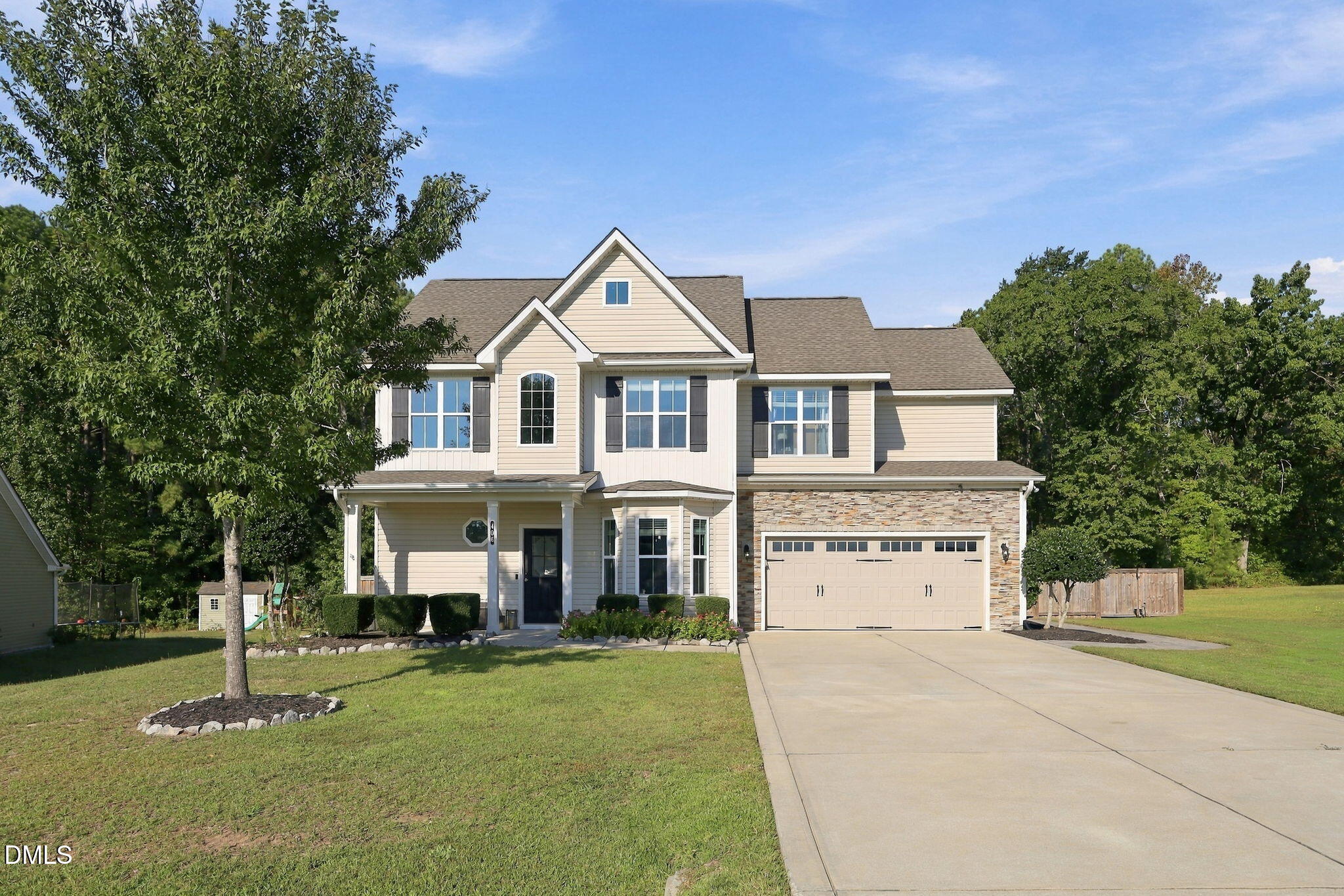 406 Avery Pond Drive