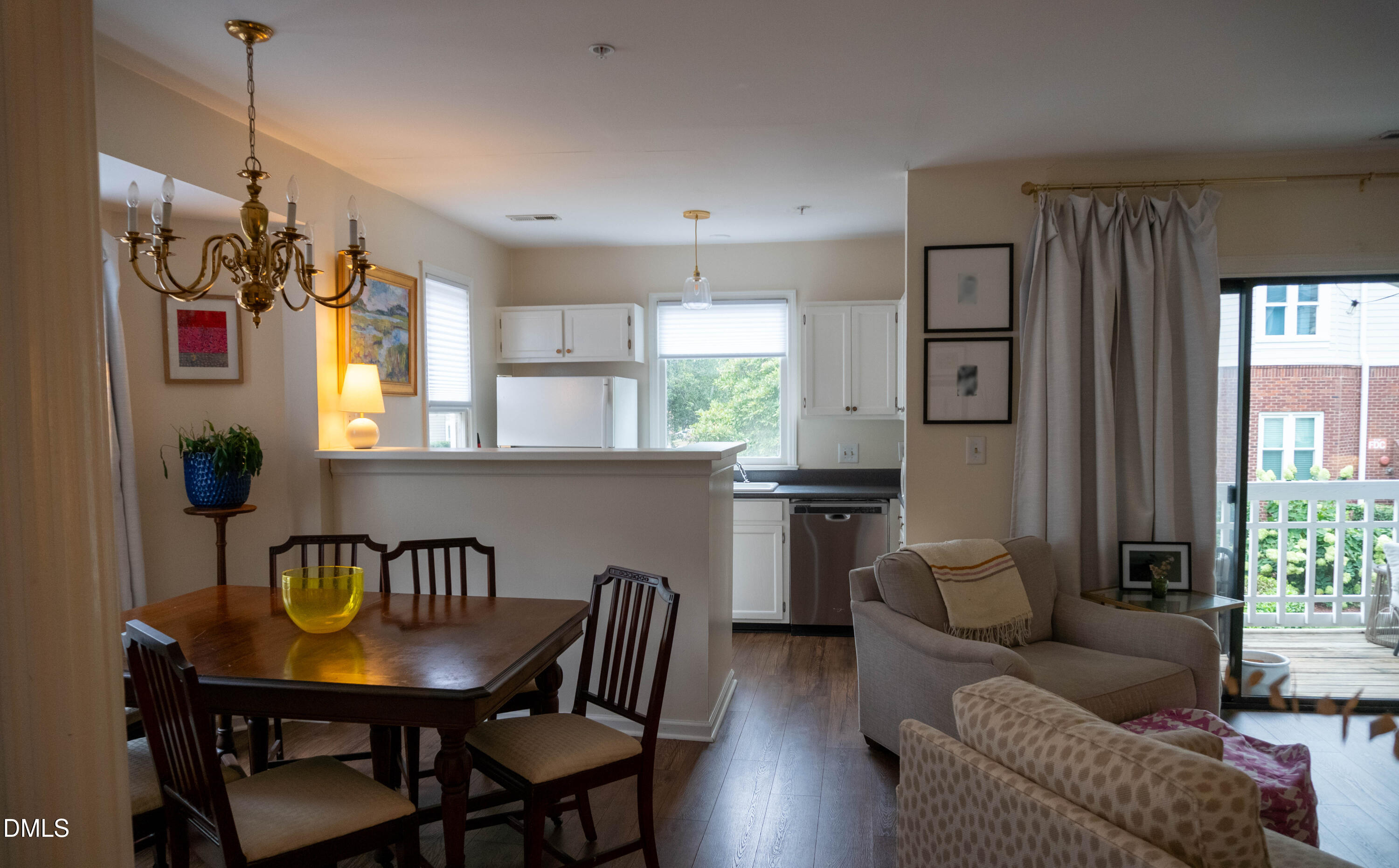 Exterior photo of 1021 Brighthurst Drive 206, Raleigh, NC 27605. MLS: 10194068