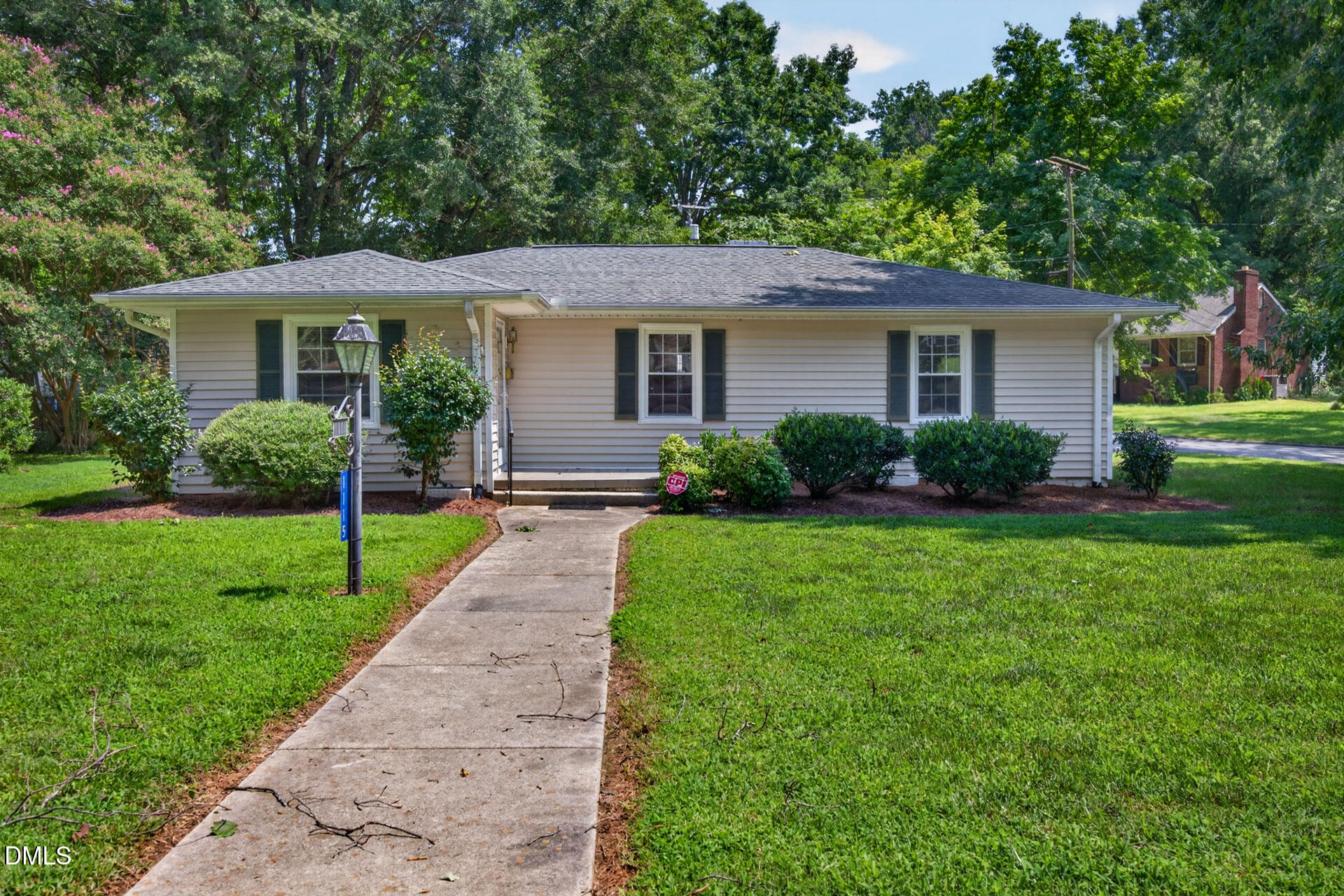 Exterior photo of 1115 E Willowbrook Drive, Burlington, NC 27215. MLS: 10186639