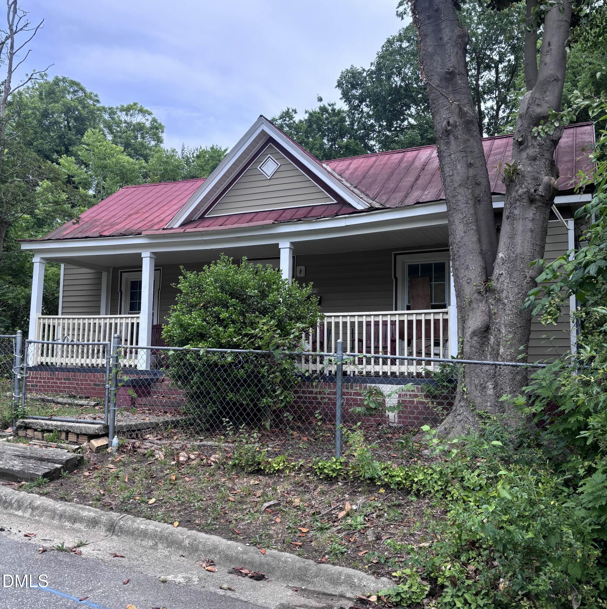 Exterior photo of 1113 Mark Street, Raleigh, NC 27601. MLS: 10171637