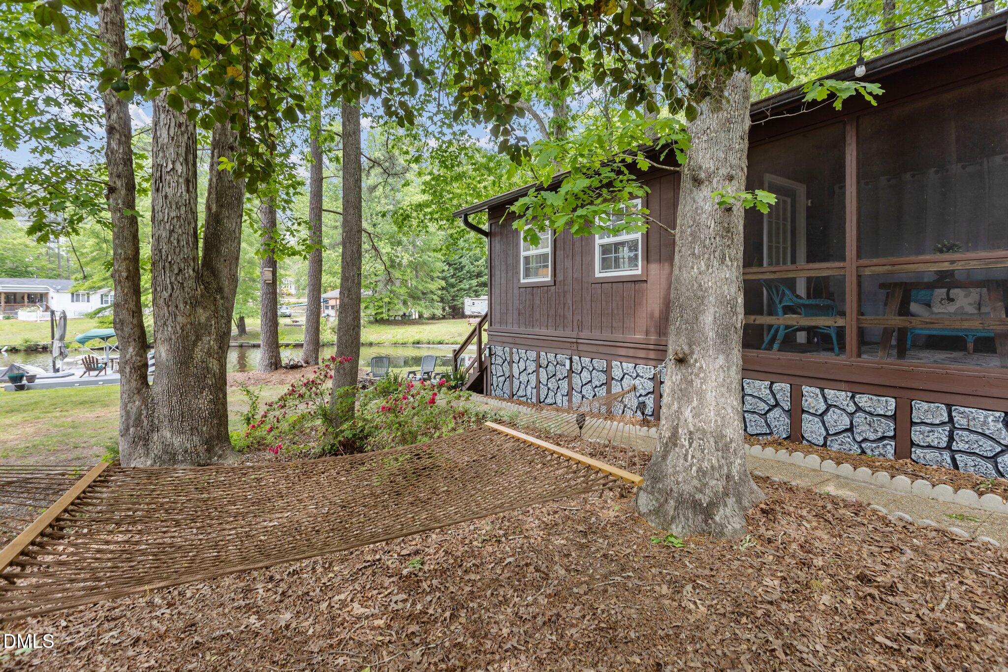 property-img