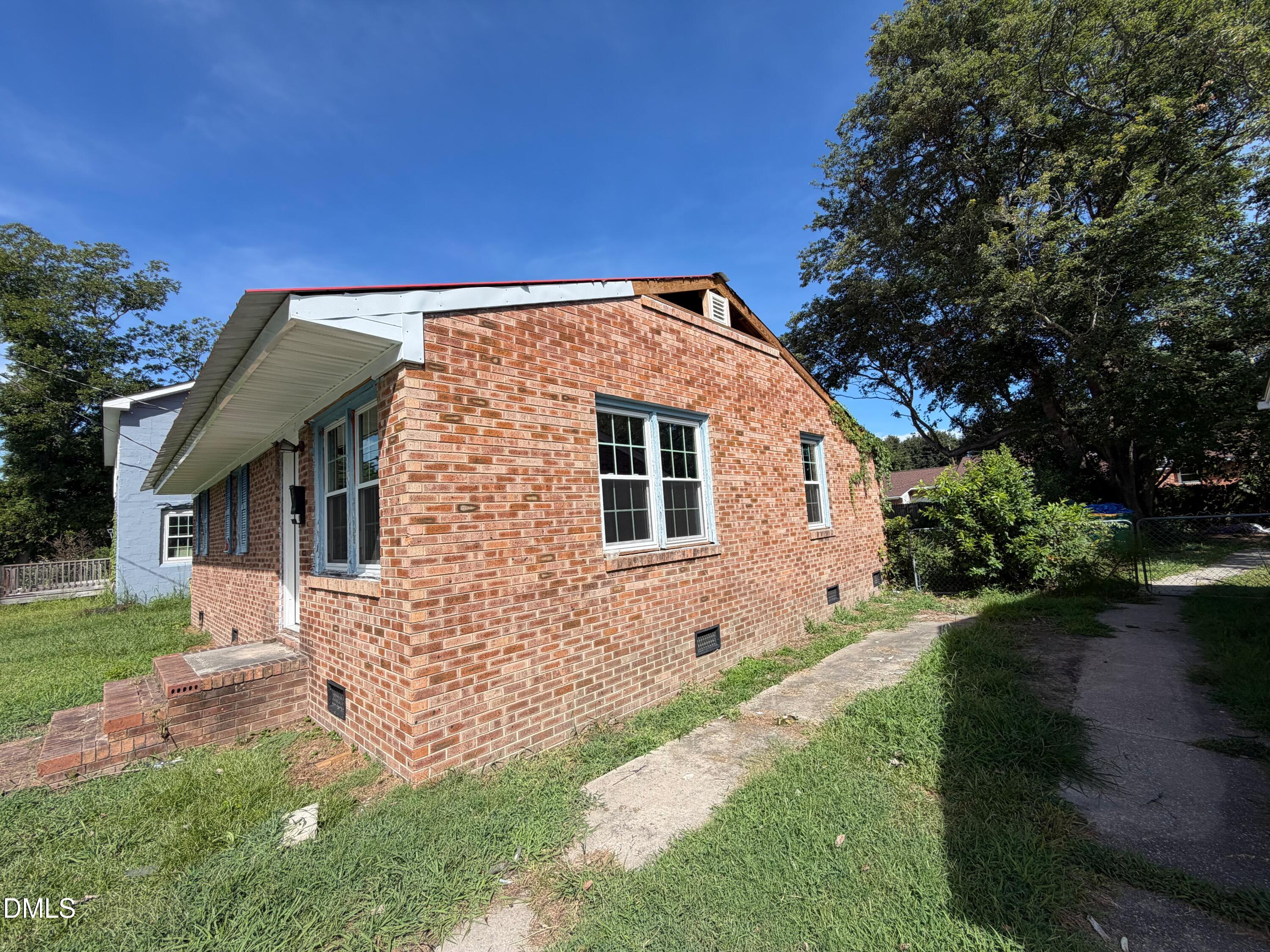Exterior photo of 509 E 14th Street, Lumberton, NC 28358. MLS: 10194635