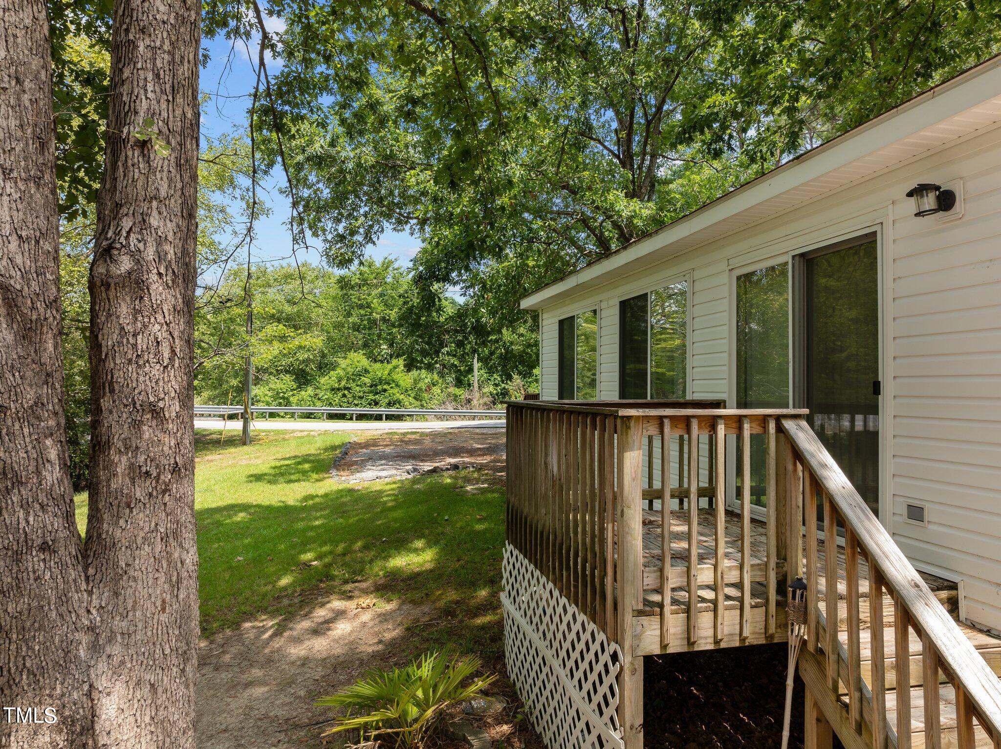 property-img