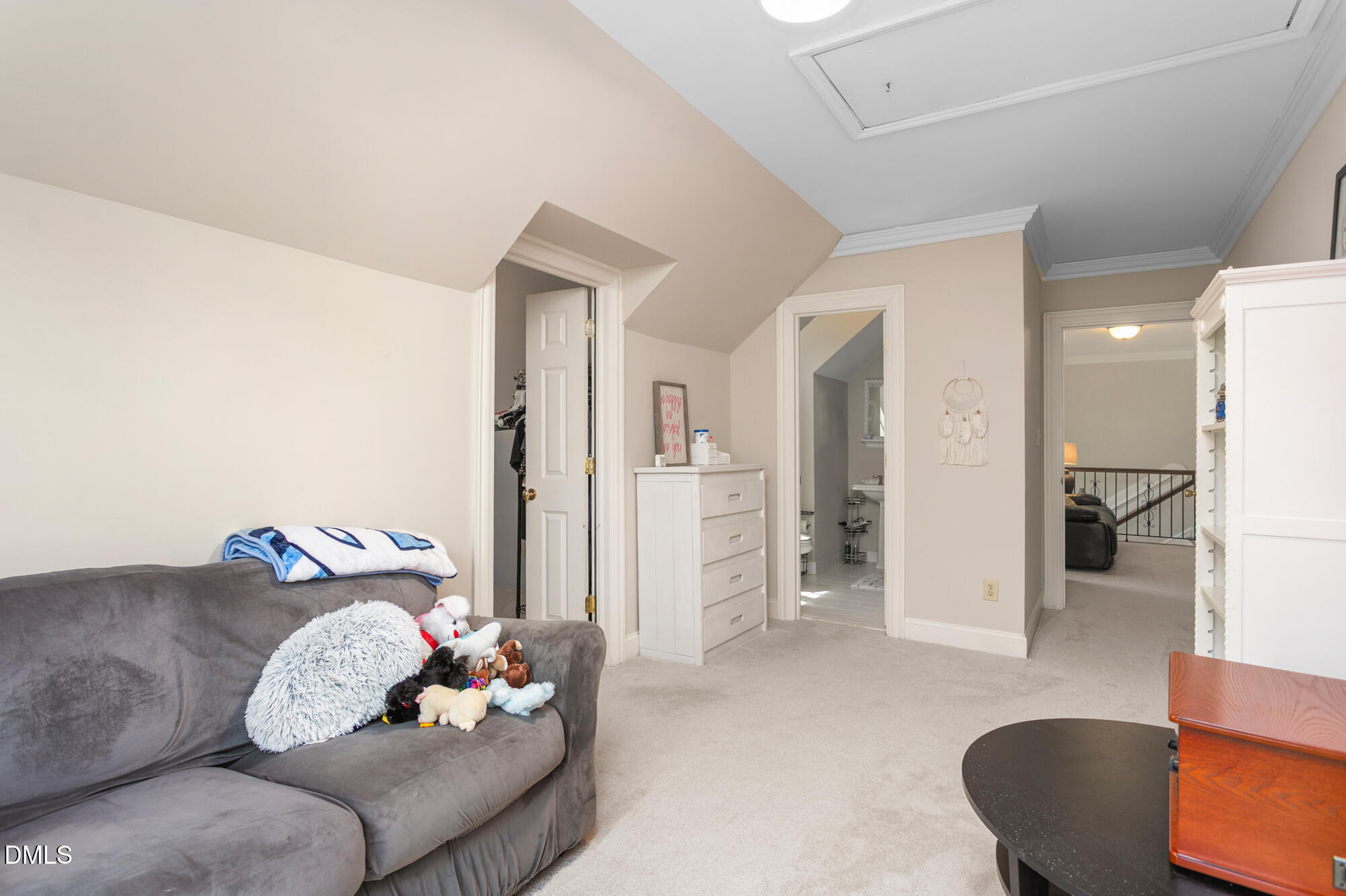 2049 Edgewood Ave-51