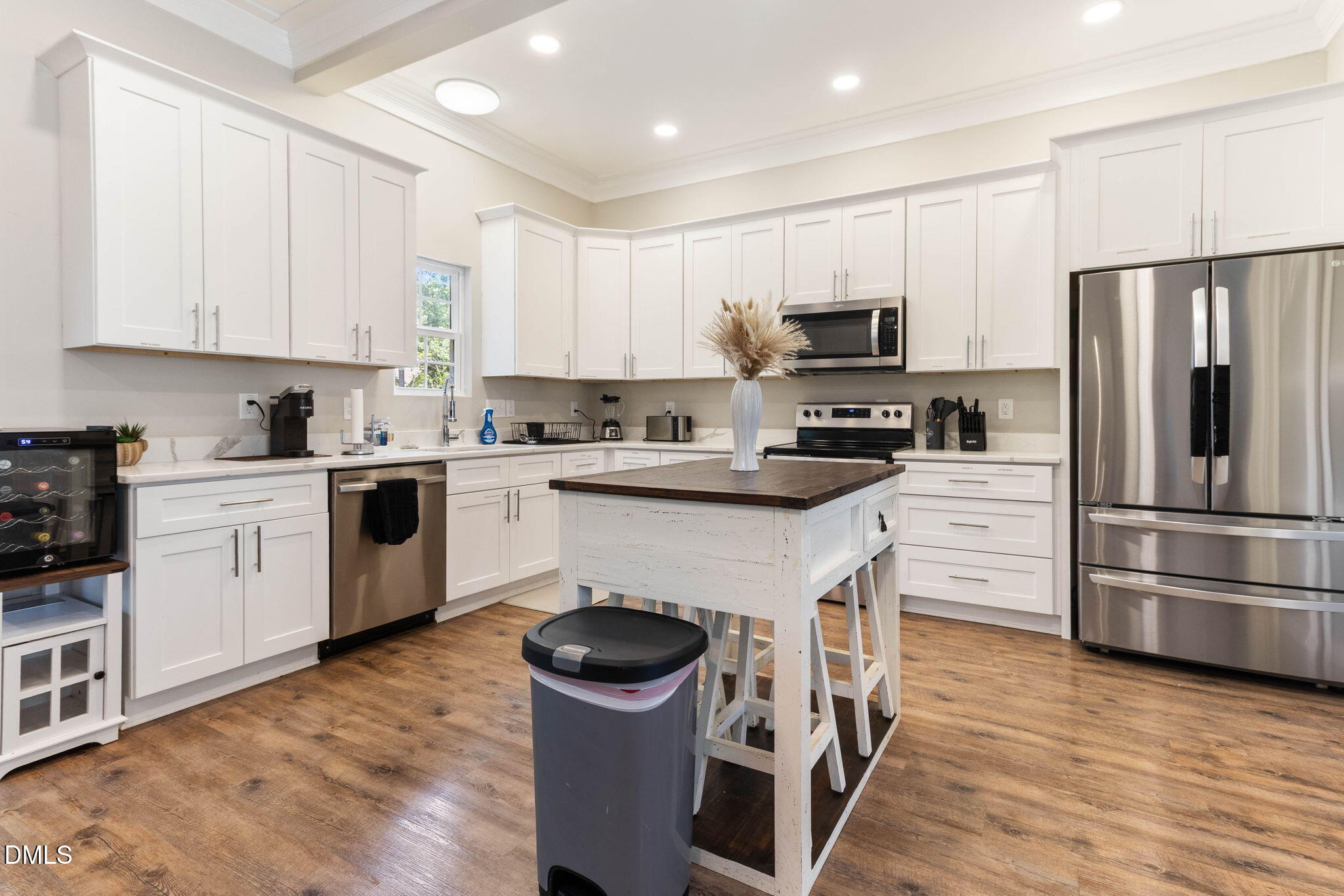 property-img