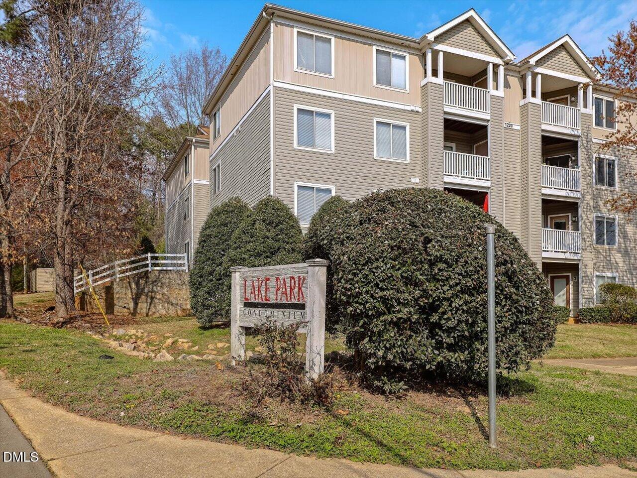 Exterior photo of 1231 University Court 304, Raleigh, NC 27606. MLS: 10182546
