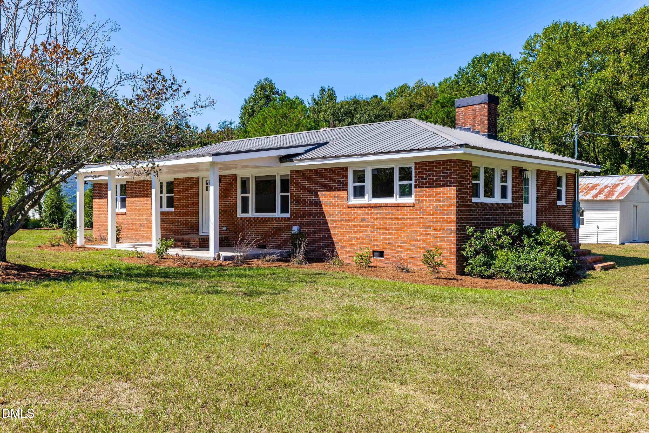 Exterior photo of 858 Maysville School Road, Mount Olive, NC 28365. MLS: 10195458