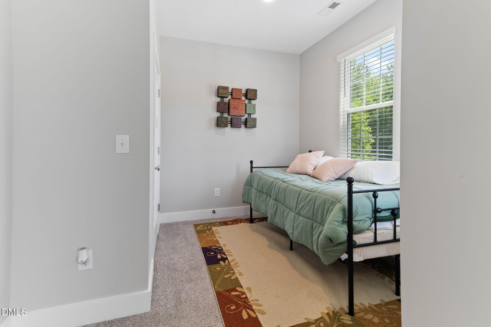 property-img