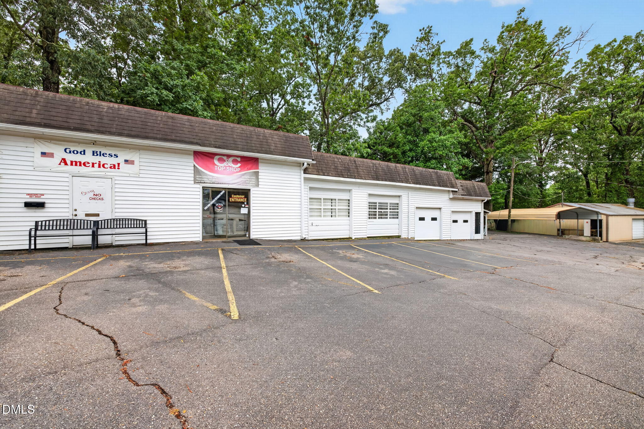 Exterior photo of 421 Mcarthur Road, Fayetteville, NC 28311. MLS: 10183041