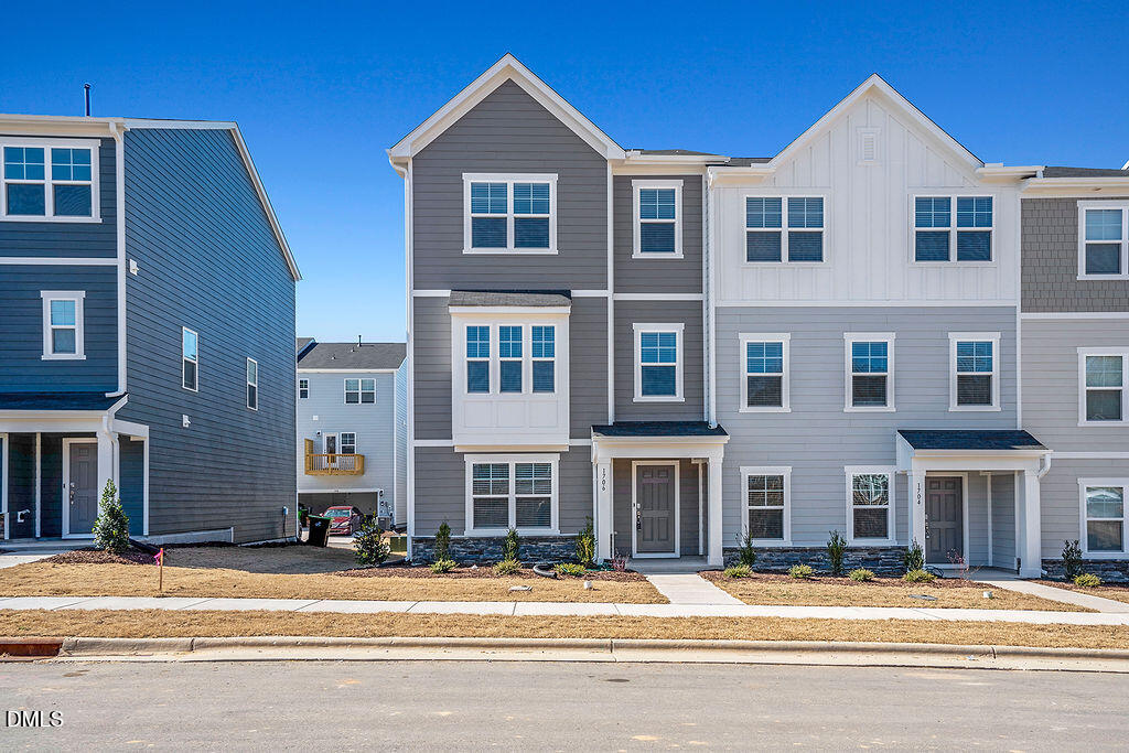 1706 Burgundy Pk Drive