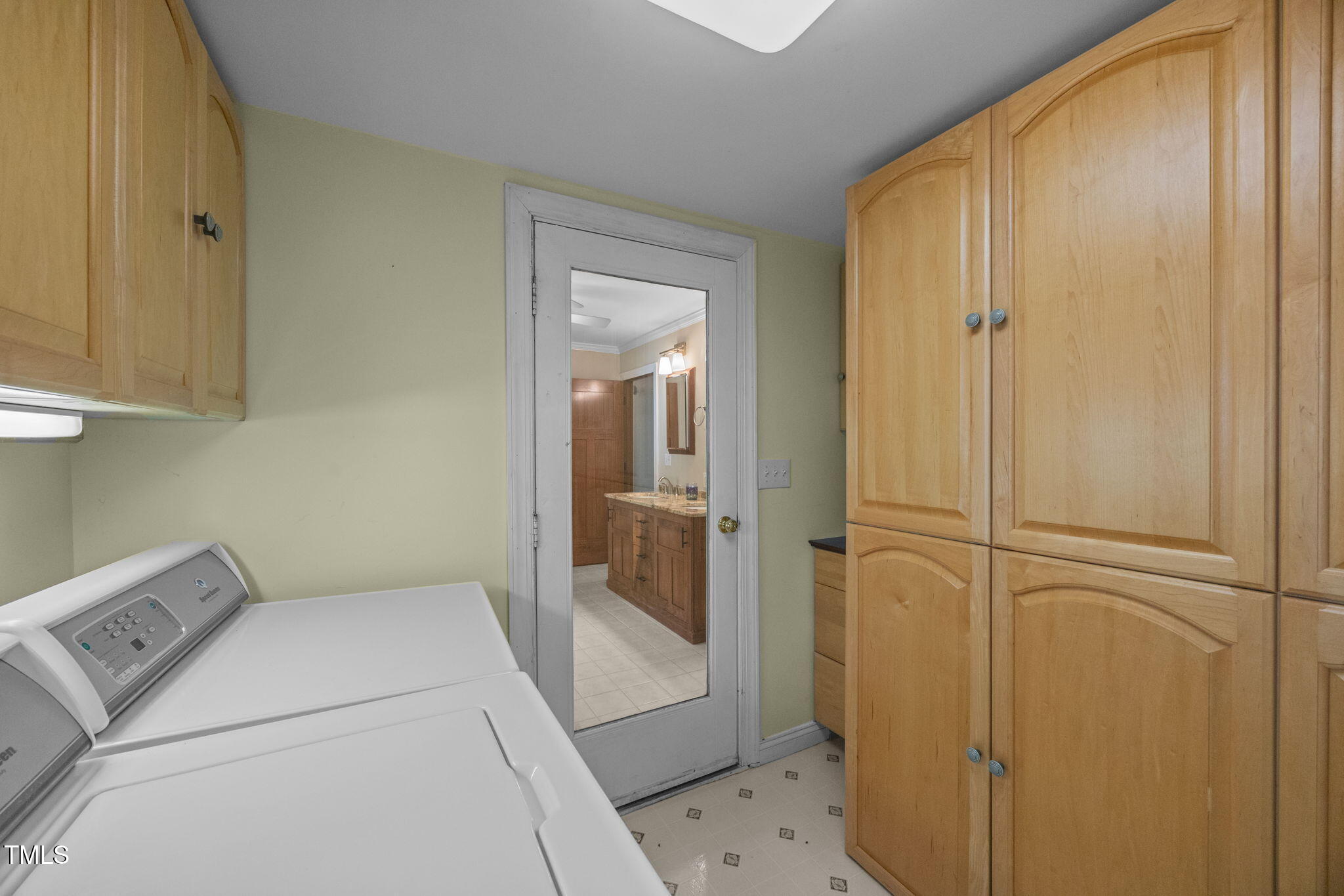 property-img
