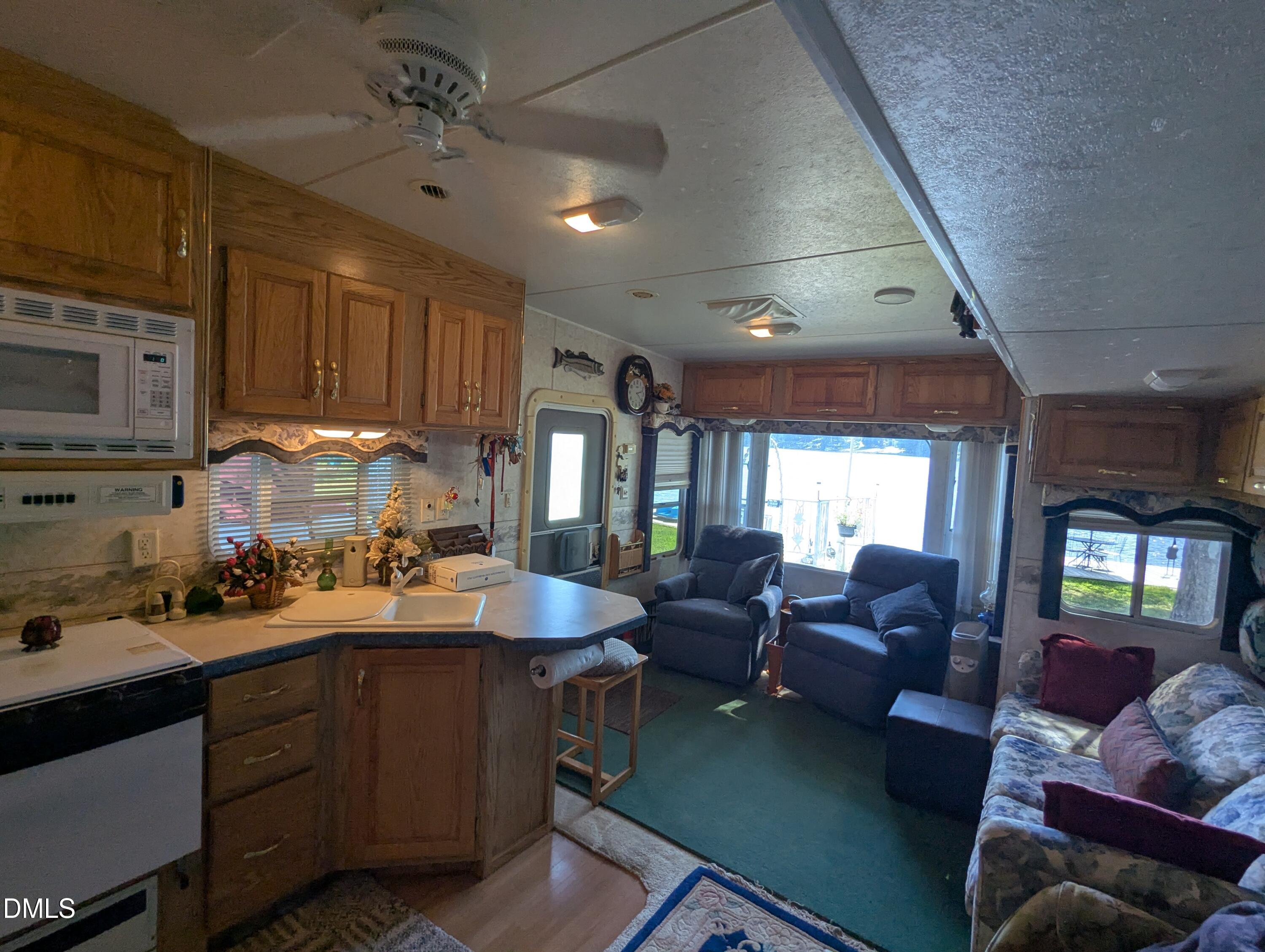 property-img