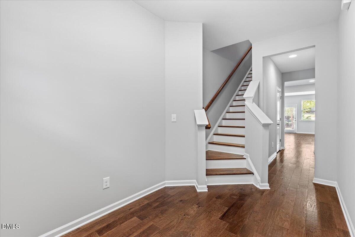 mls foyer 1