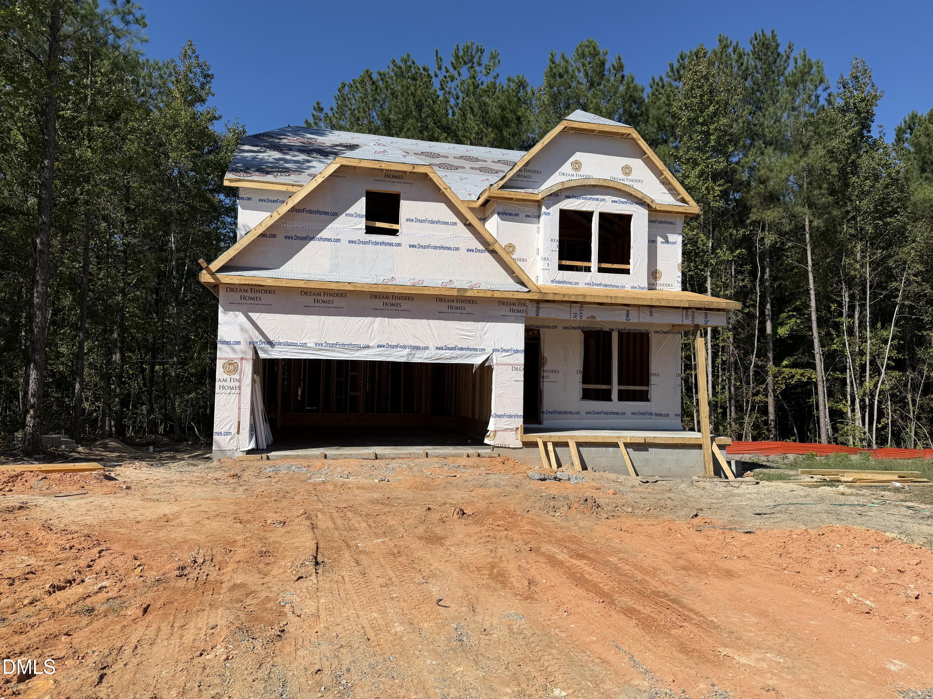 Exterior photo of 574 Grand Griffon Way, Lillington, NC 27546. MLS: 10184257