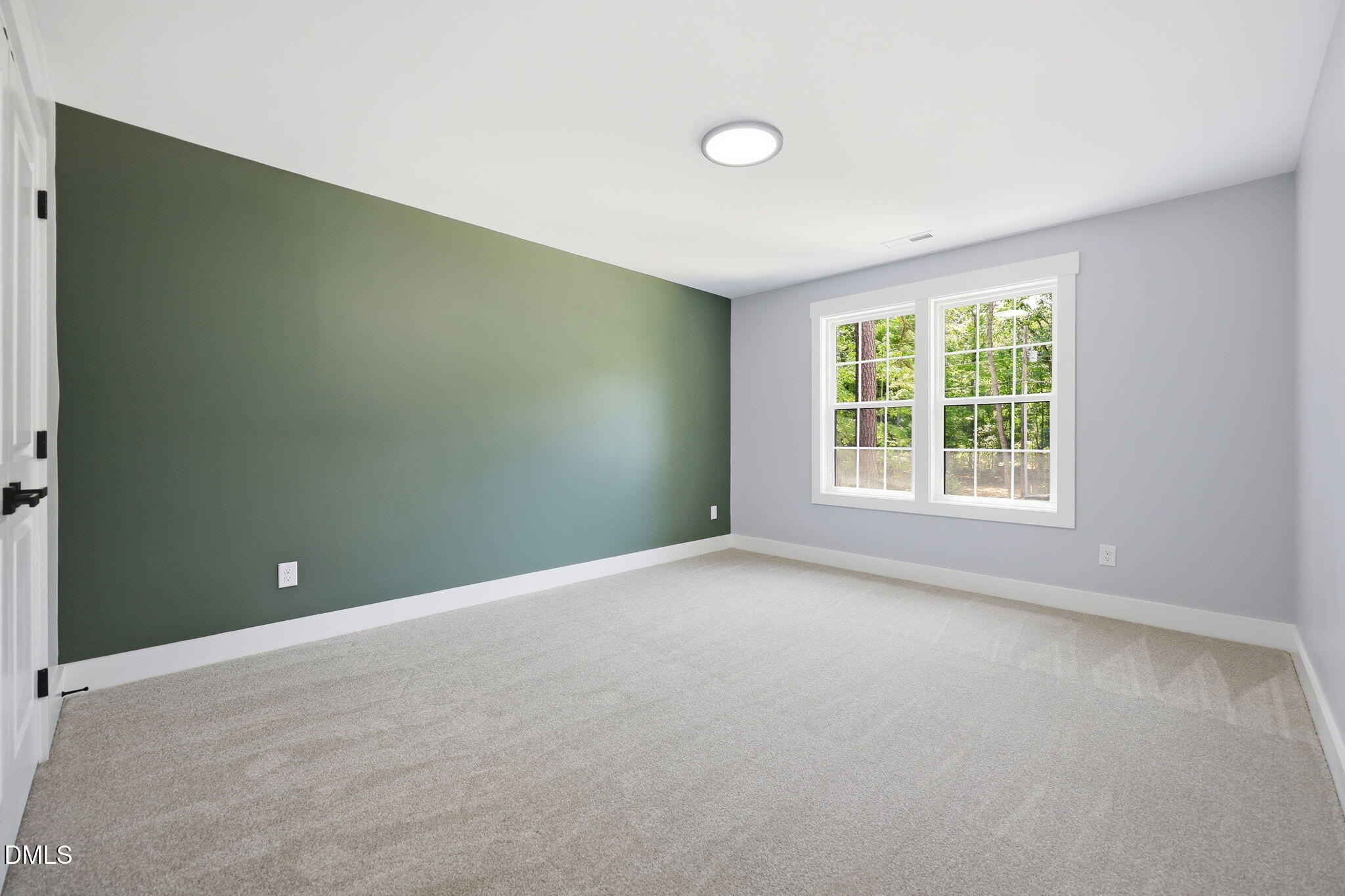 property-img