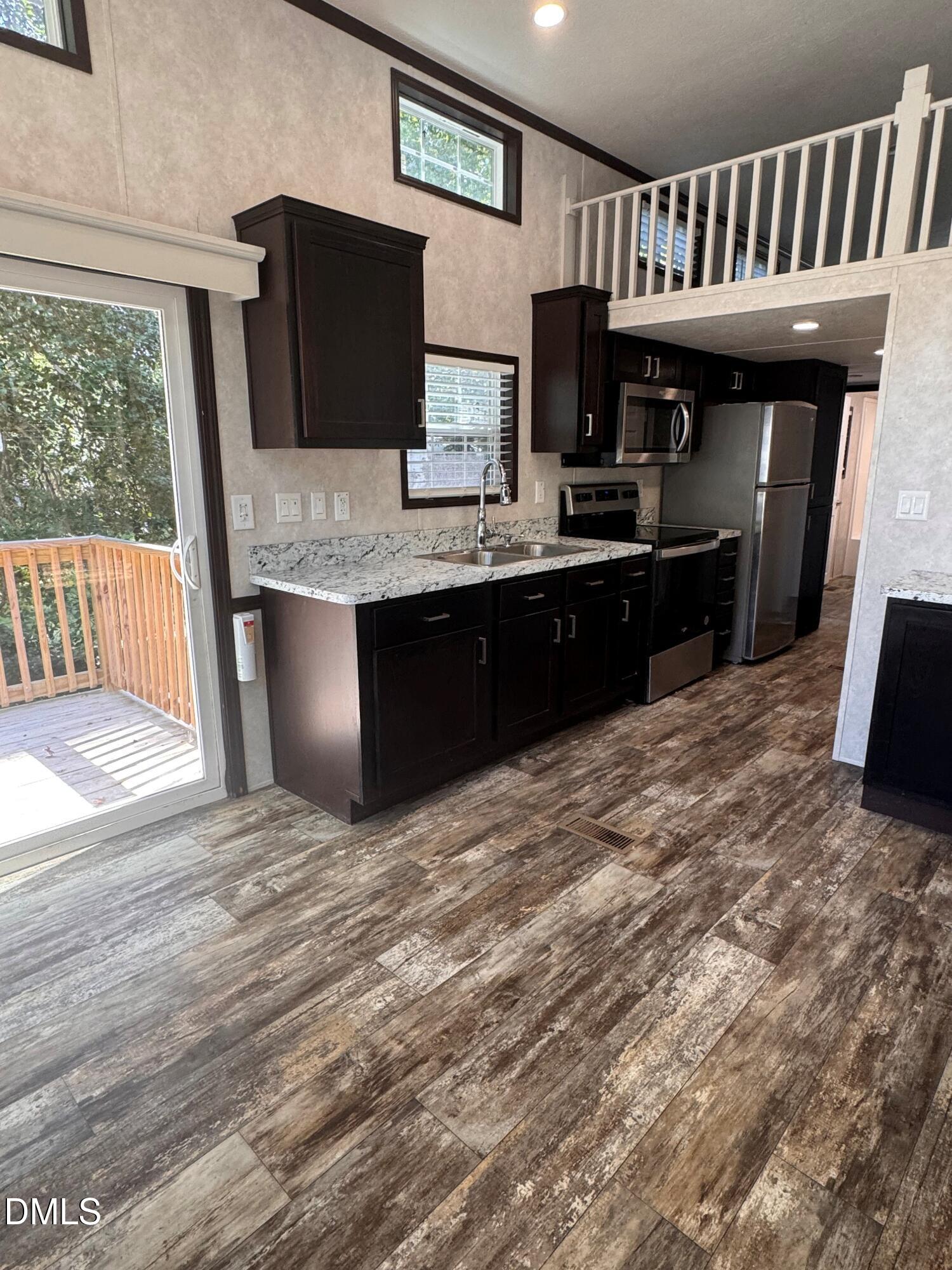 property-img