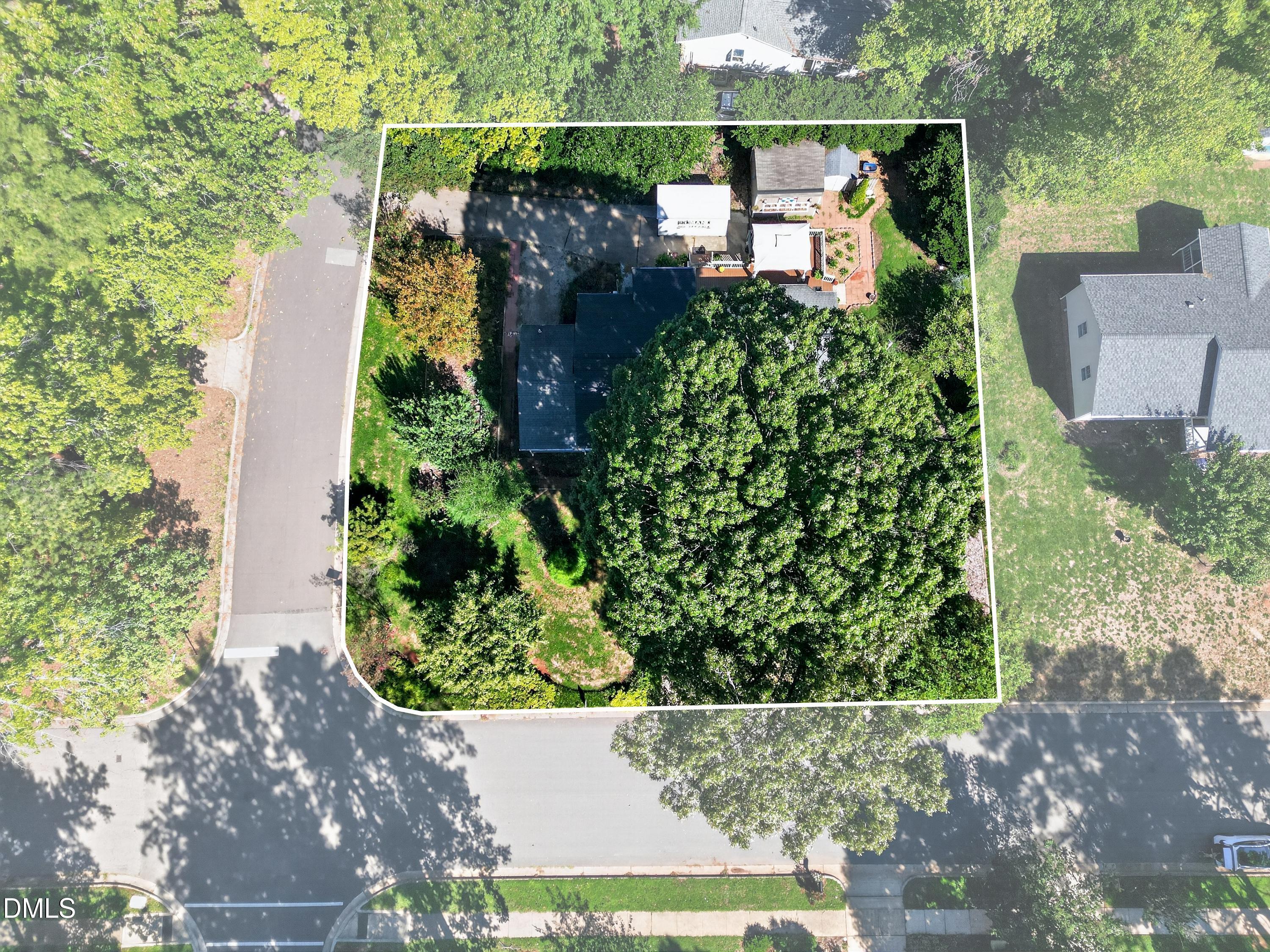 Exterior photo of 1112 Castalia Drive, Cary, NC 27513. MLS: 10188912