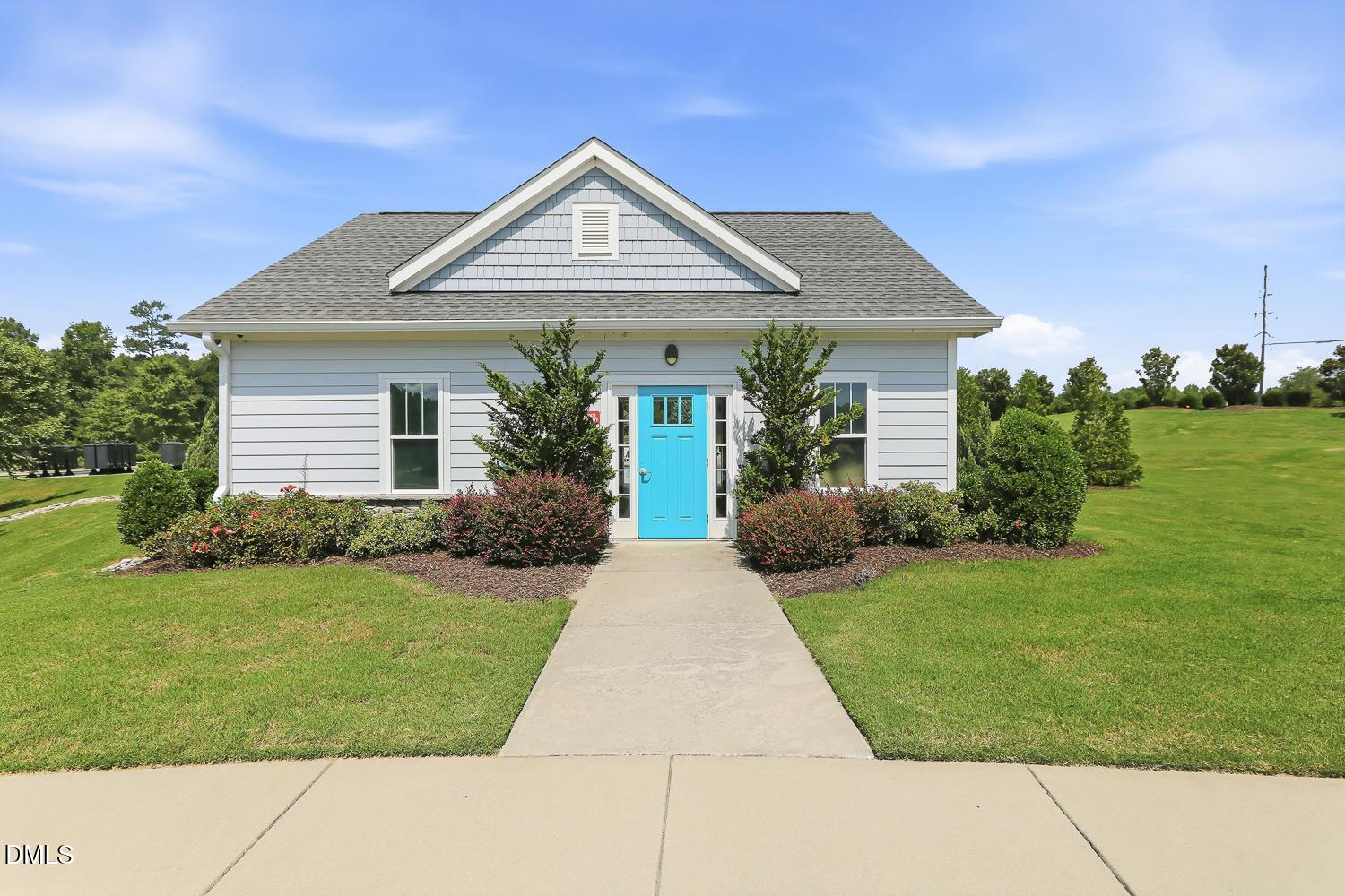 Exterior photo of 101 Autumn Crest Lane, Fuquay Varina, NC 27526. MLS: 10186365