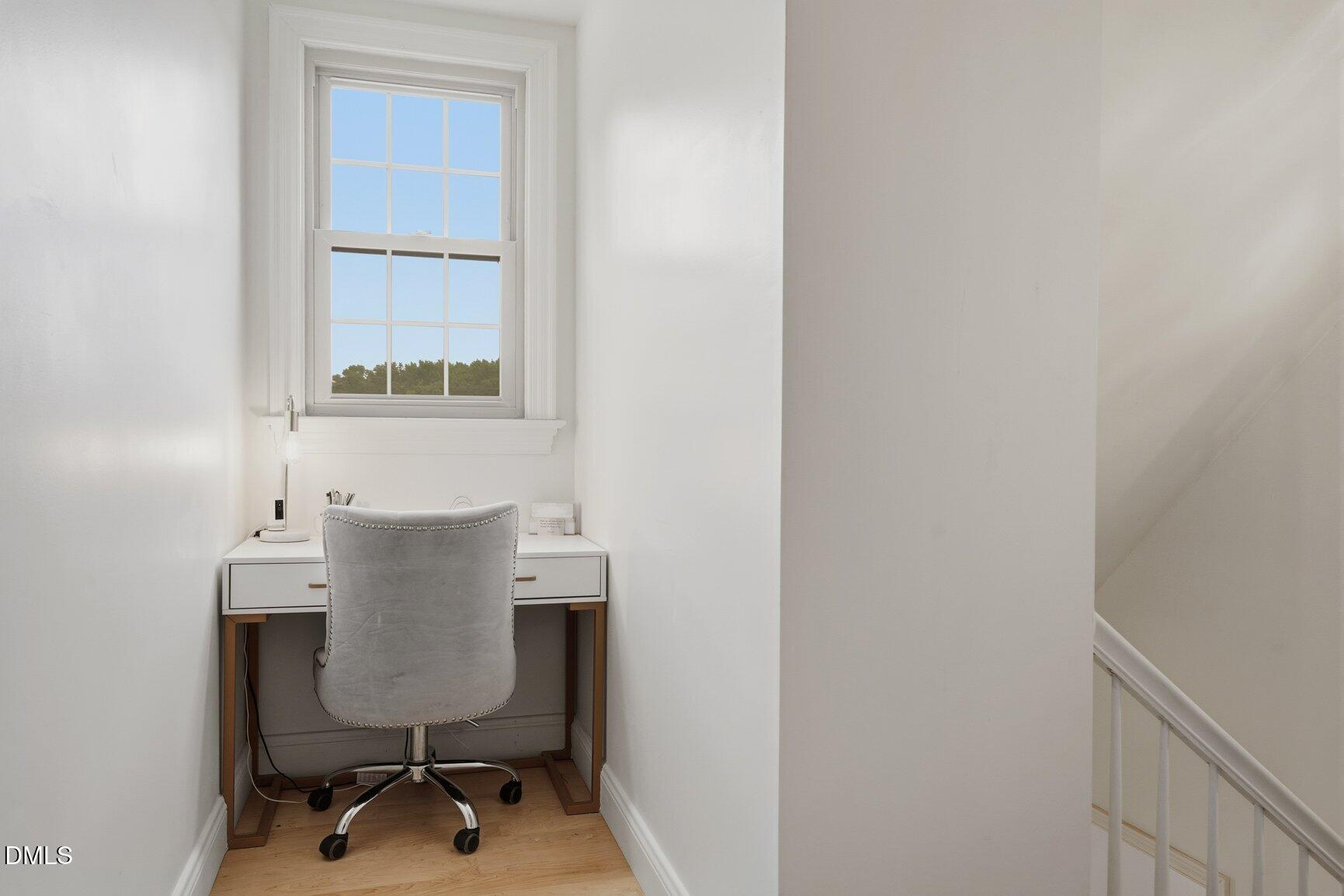 Built-in Desk