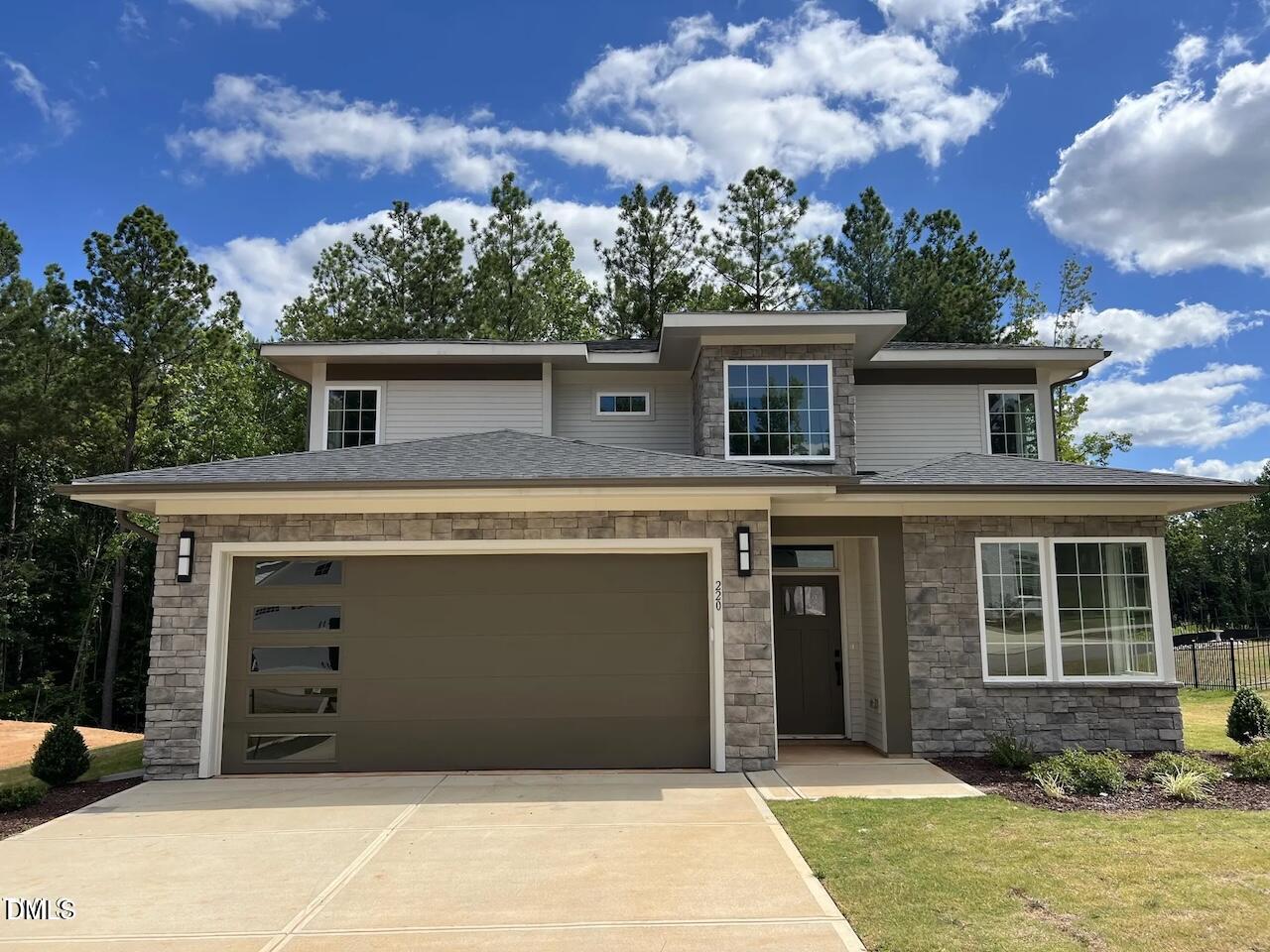 Front Elevation - Straight