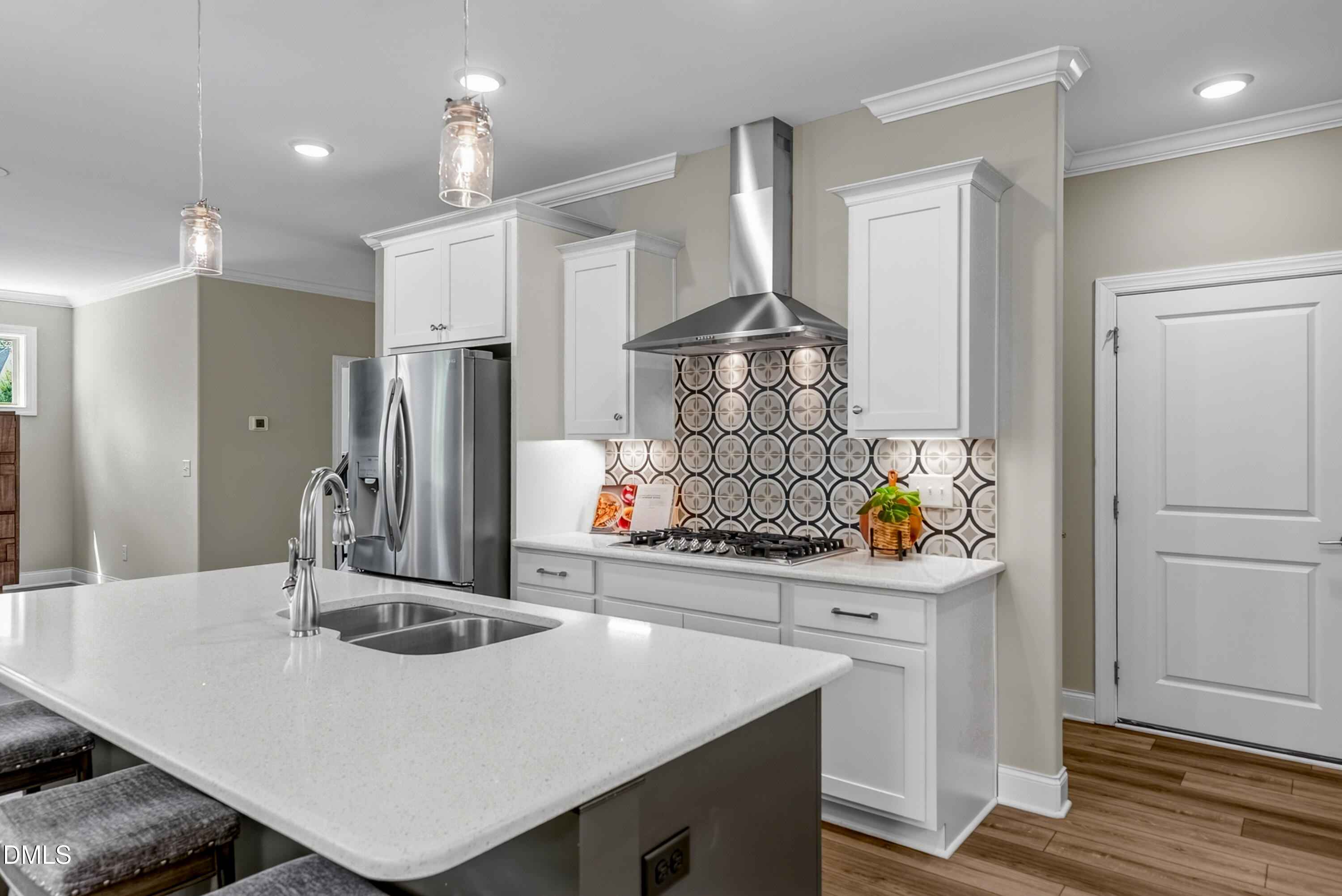 Exterior photo of 2812 Meadow Bluffs Way, Fuquay Varina, NC 27526. MLS: 10185298