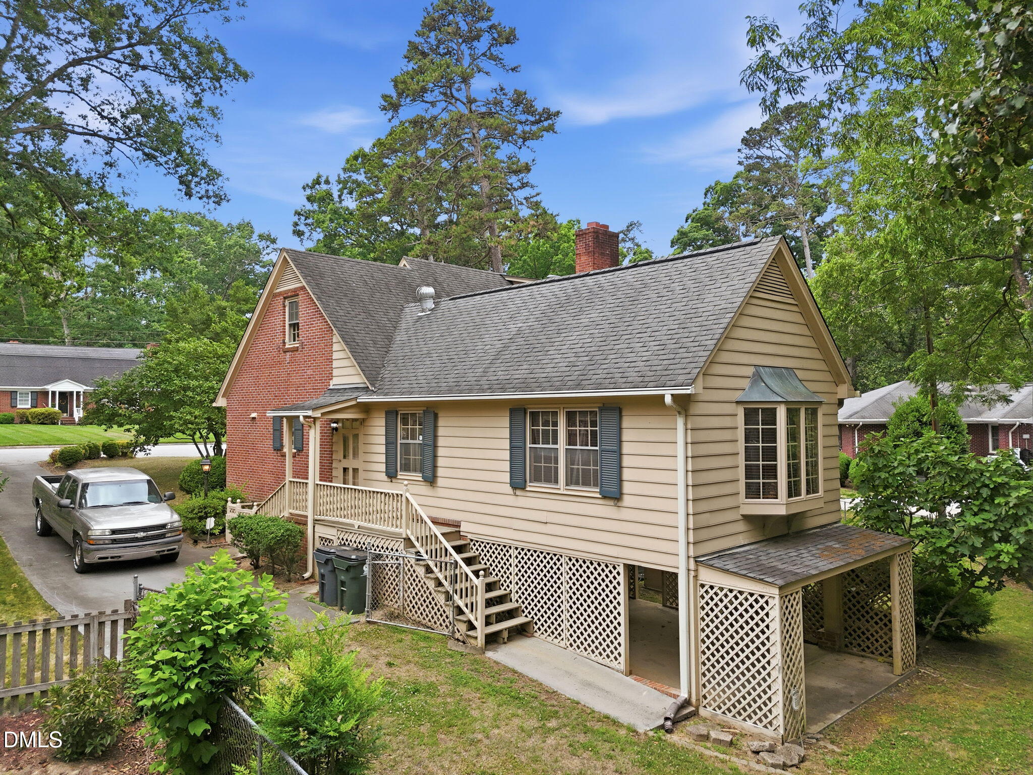 Exterior photo of 212 Hillcrest Drive, Oxford, NC 27565. MLS: 10174774