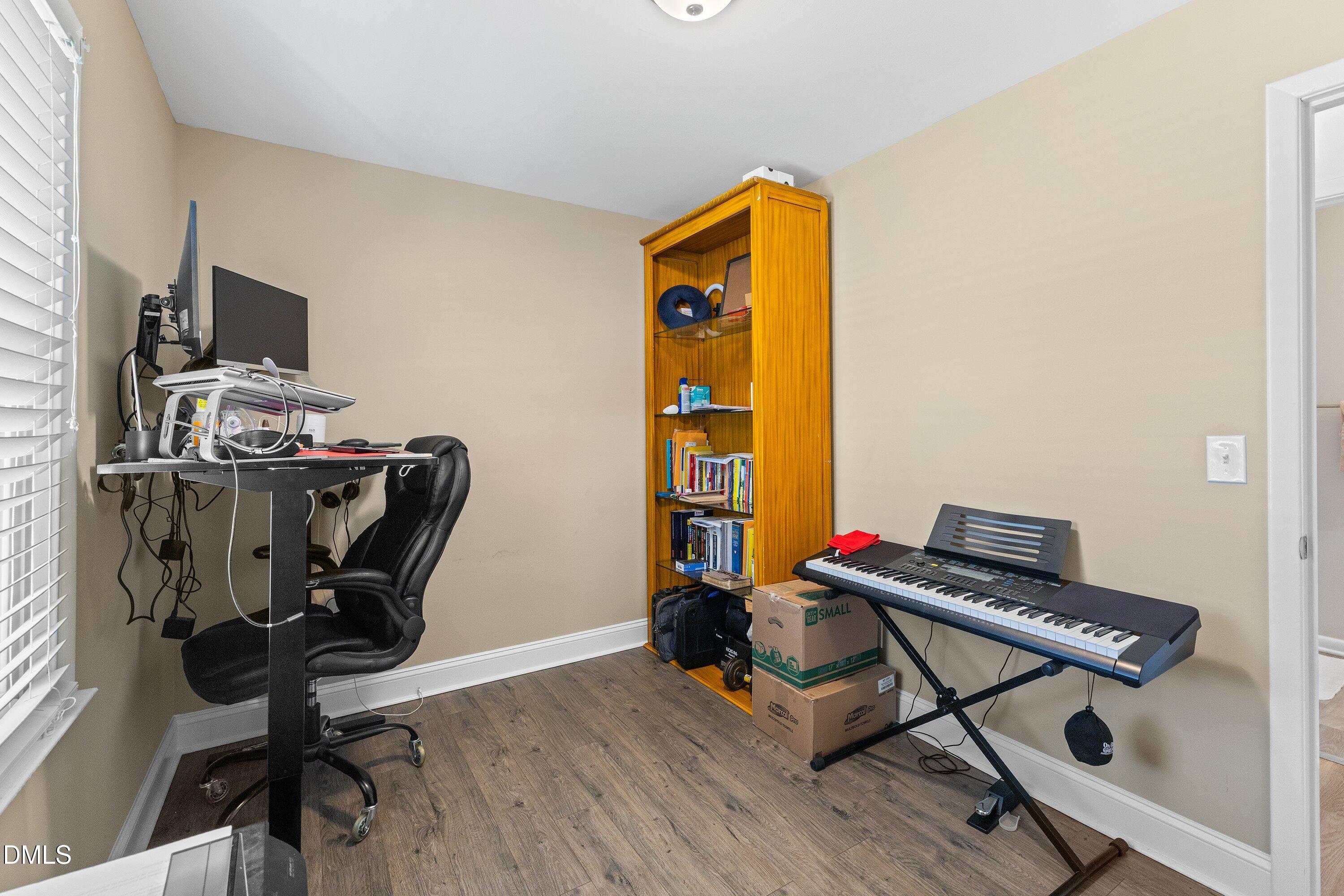23-117 Holly Ave_1152