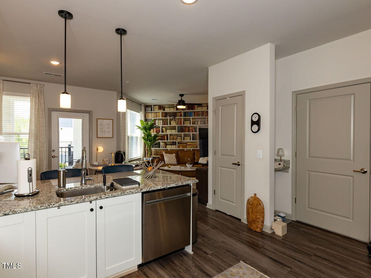 006-1280x960-open-kitchen