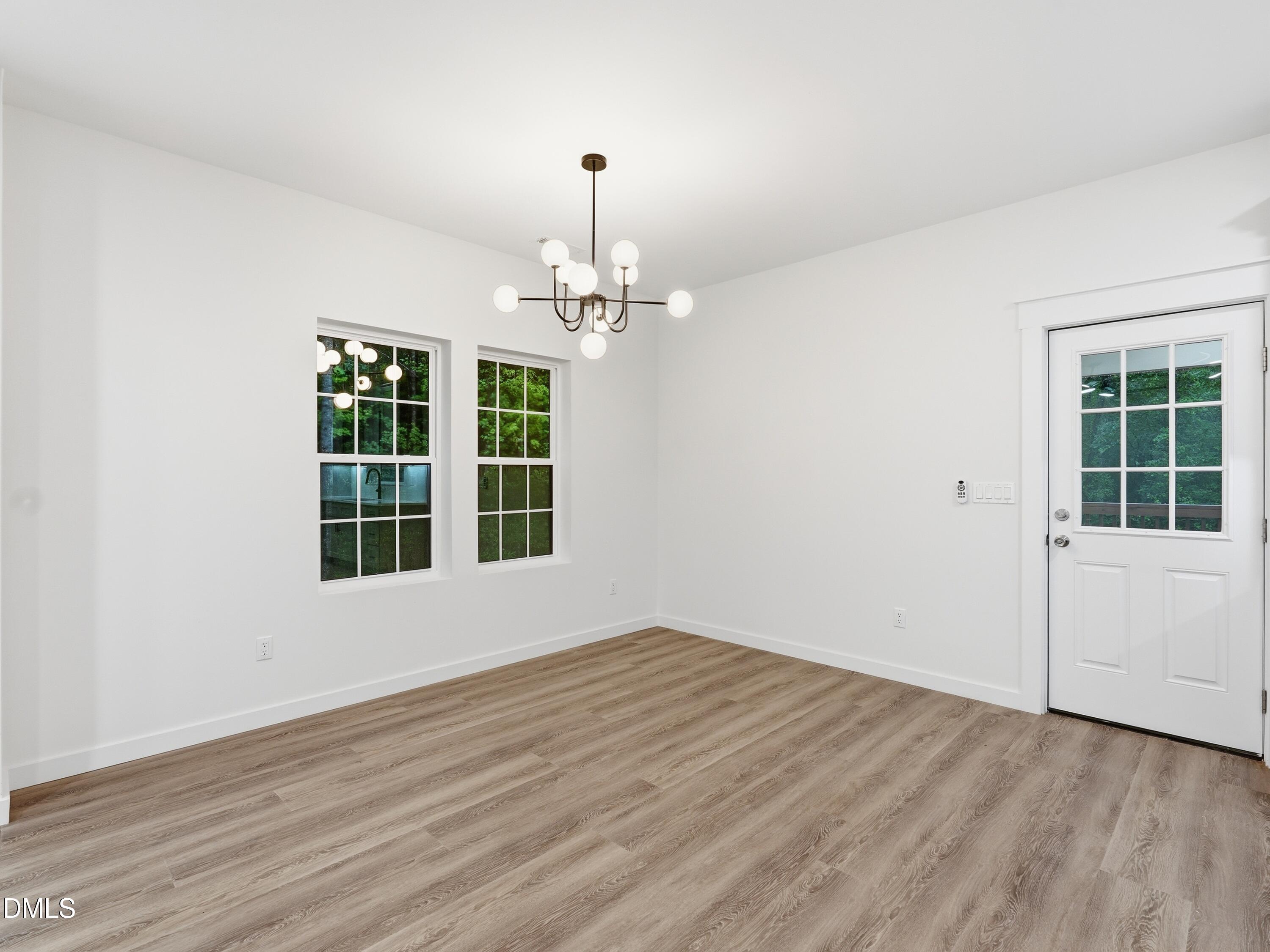 property-img