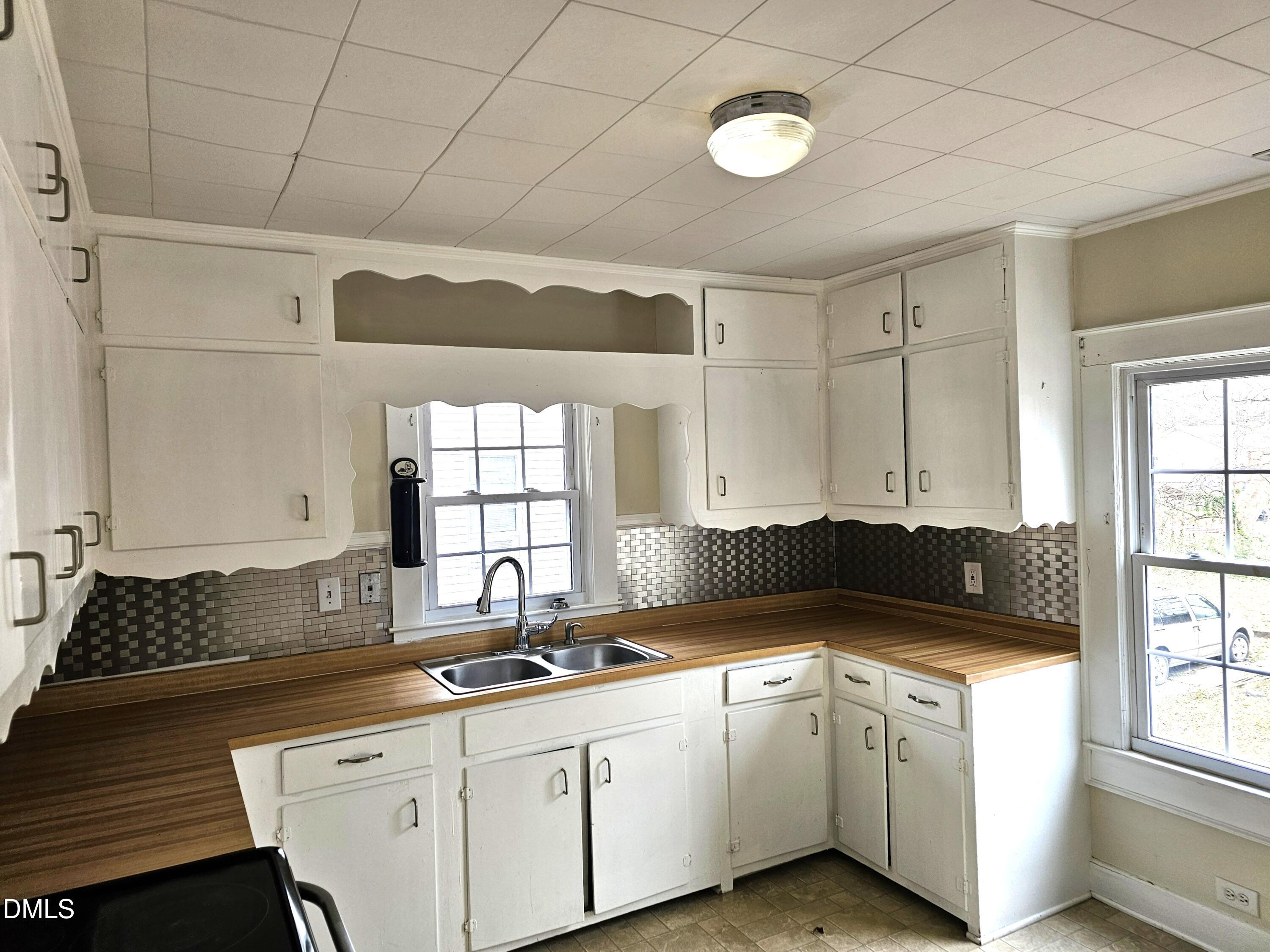 8-kitchen