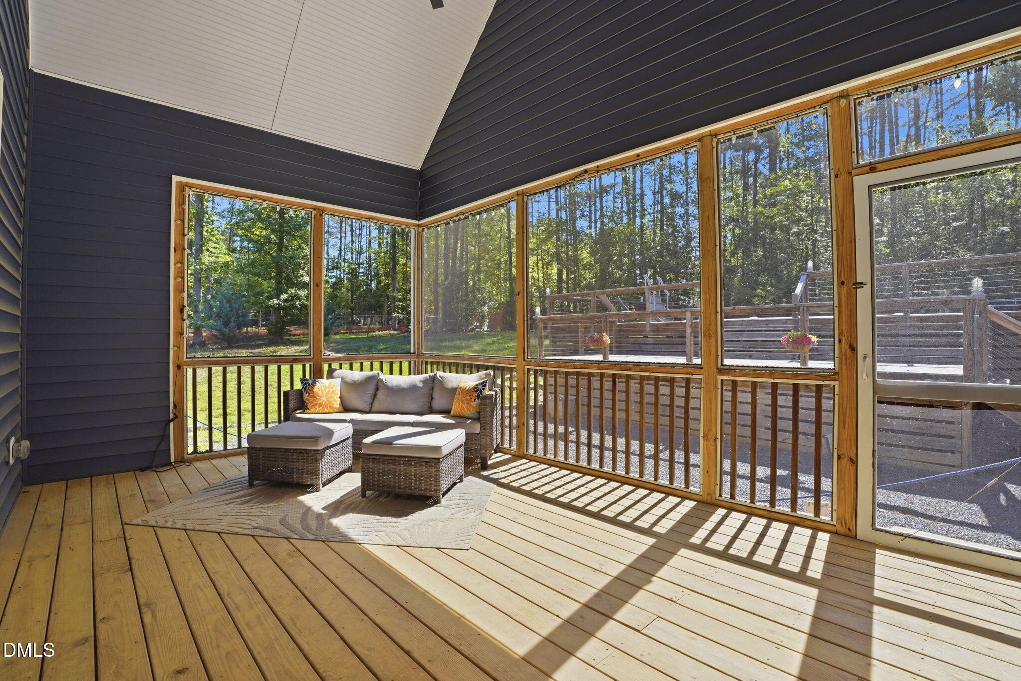 property-img