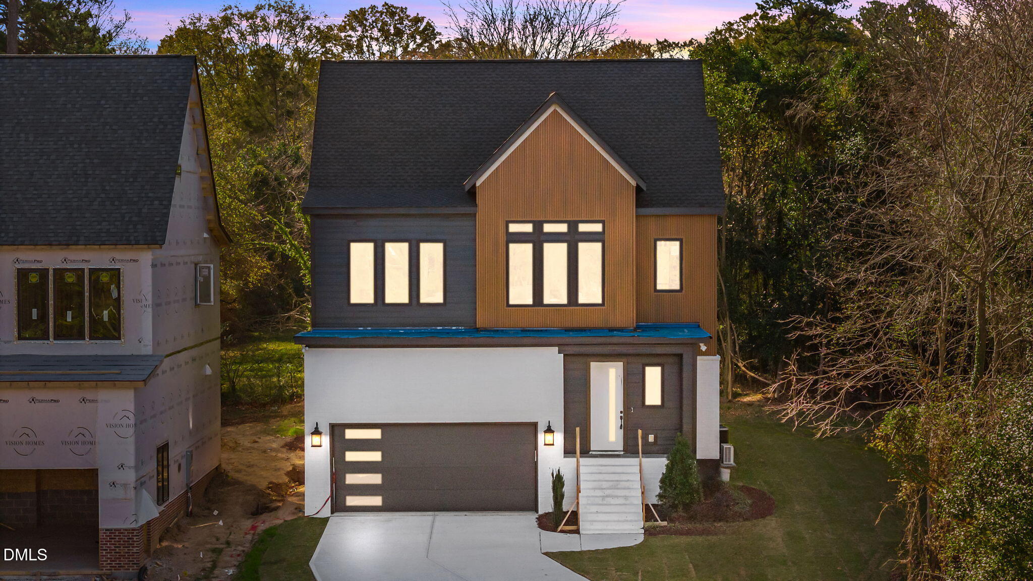 1005 Phoenix Place