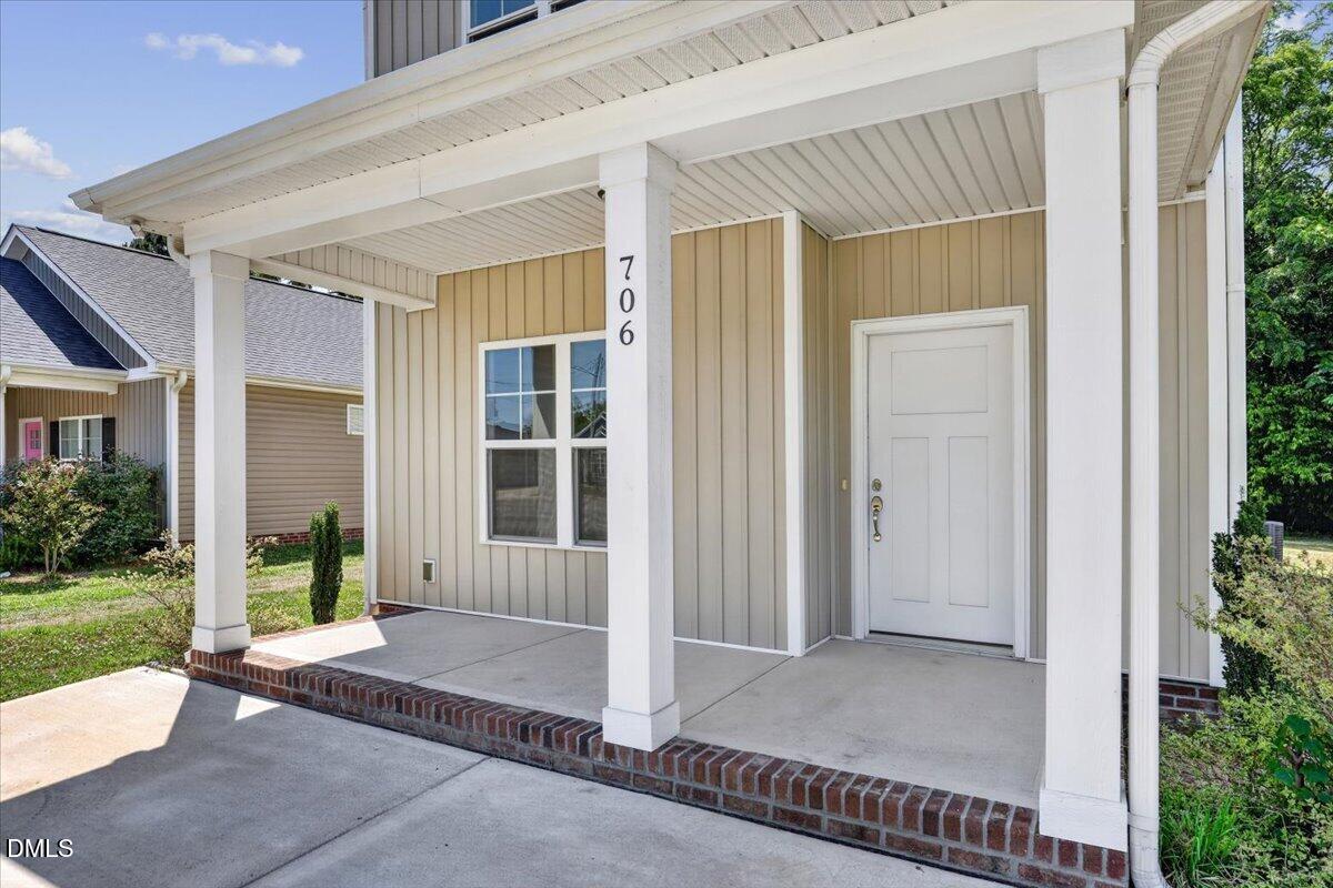05-706 S Pollock St-5