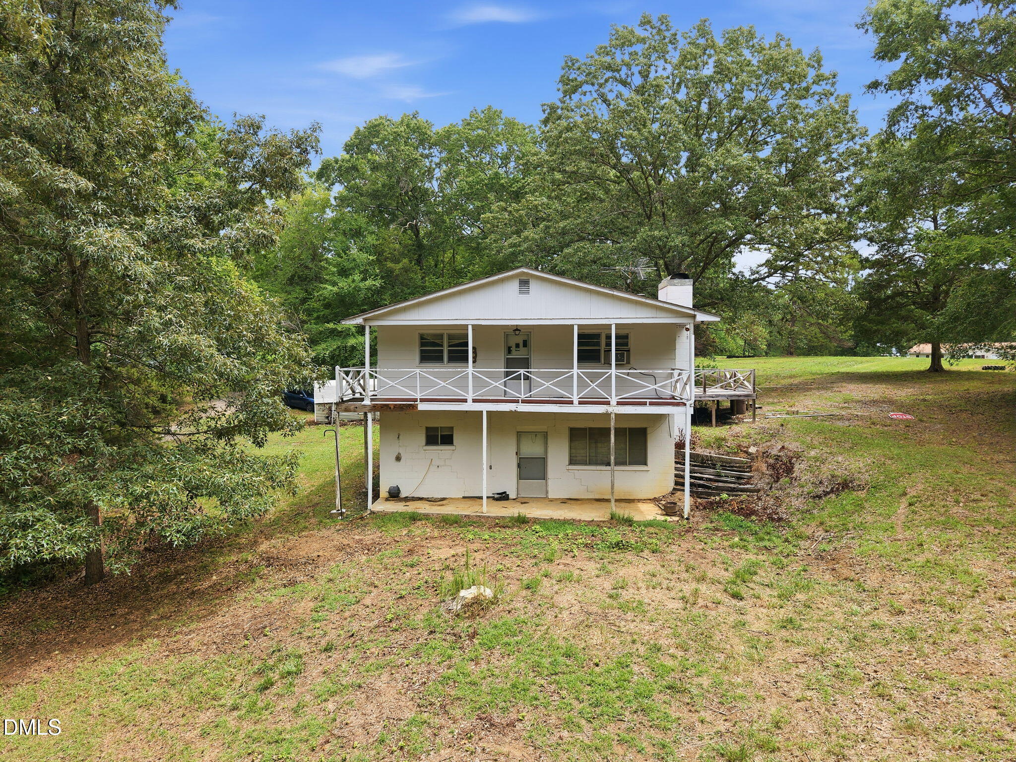 Exterior photo of 95 N Waters Edge Lane, Henderson, NC 27537. MLS: 10184285