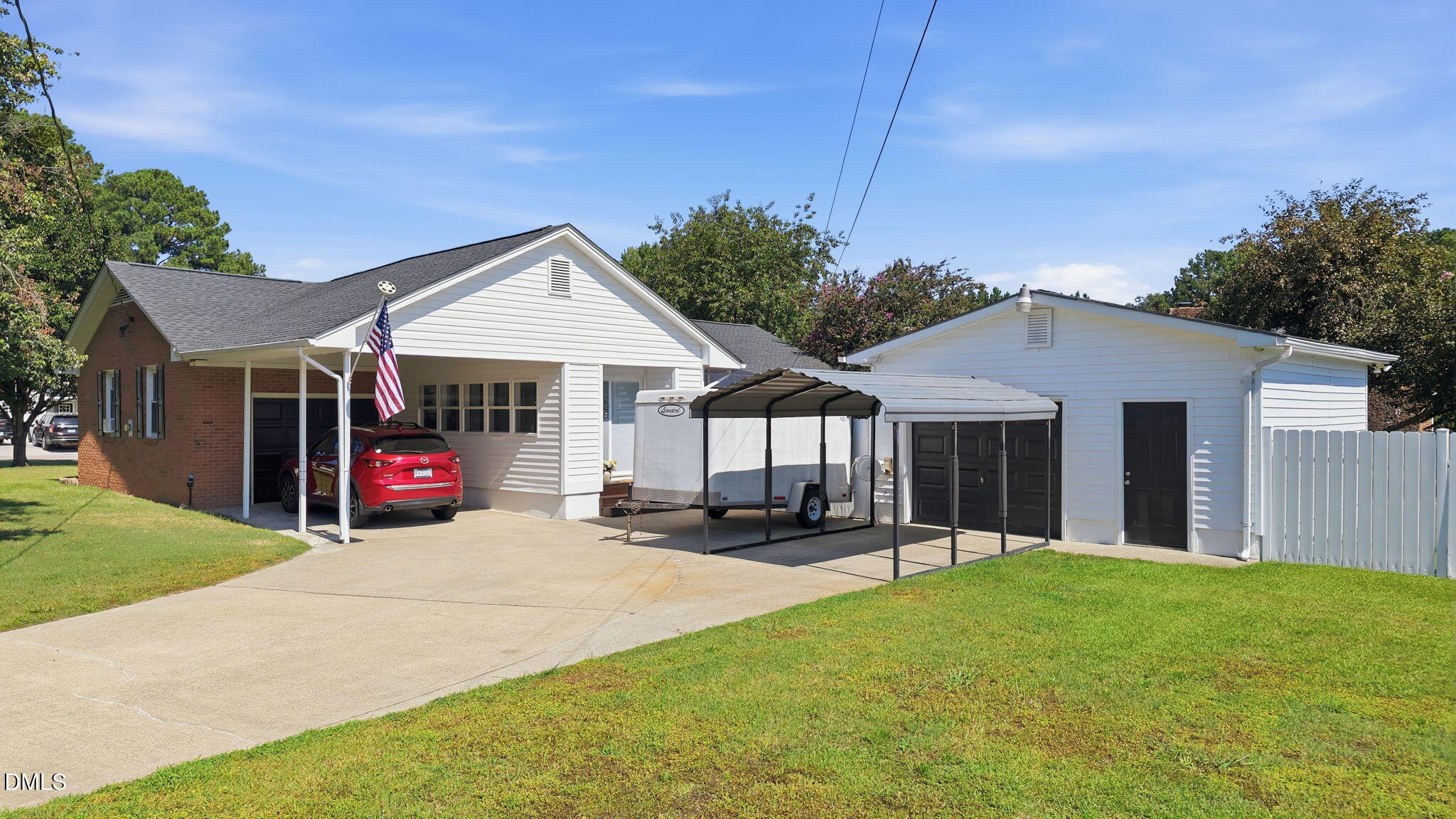 Exterior photo of 1100 Par 3 Drive S, Wilson, NC 27893. MLS: 10190382