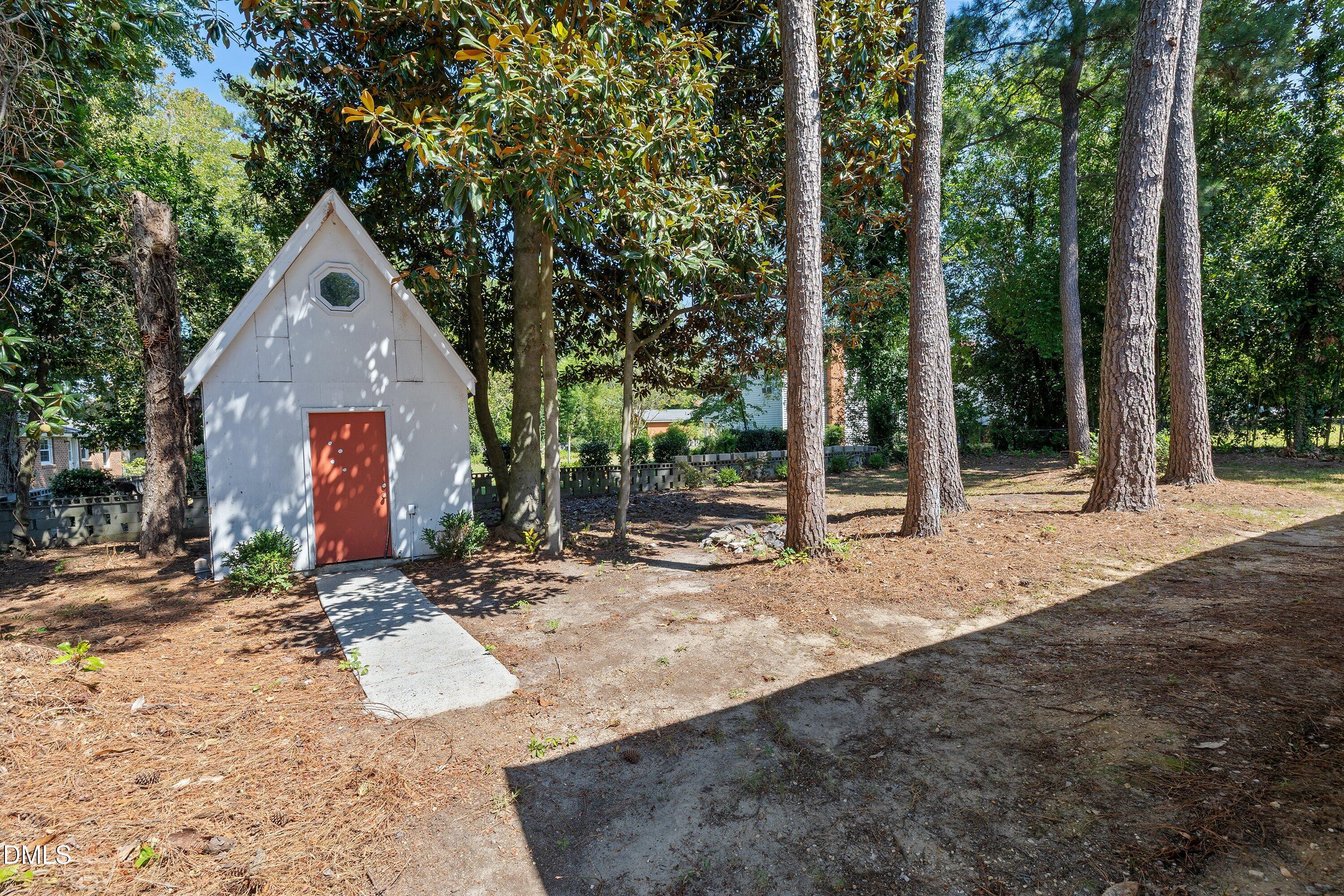 Exterior photo of 311 E Davis Street, Smithfield, NC 27577. MLS: 10194151