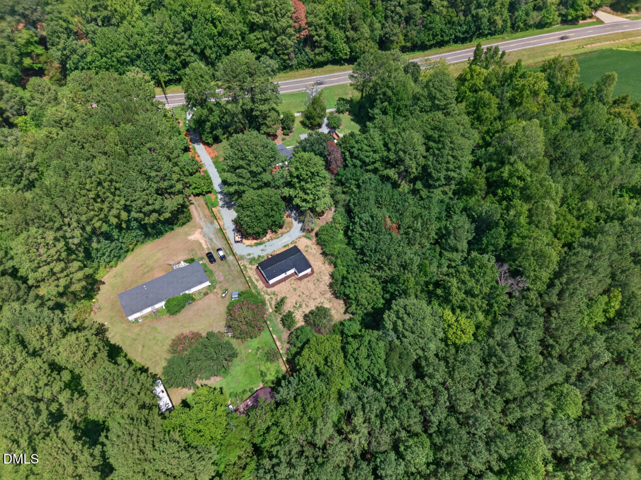 Exterior photo of 5614 Nc Hwy 54 W, Chapel Hill, NC 27516. MLS: 10188844