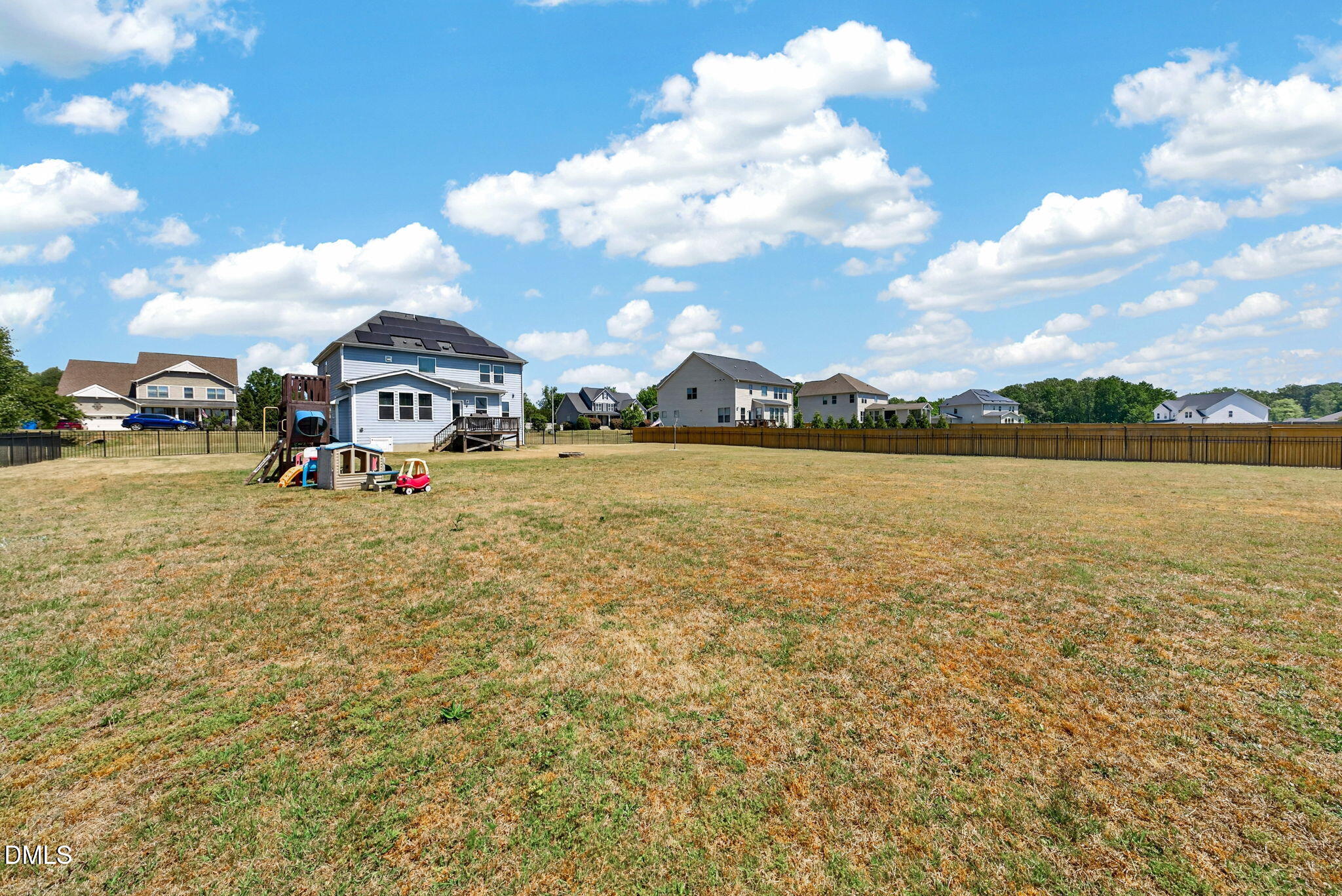 Exterior photo of 4900 Sunset Stream Drive, Fuquay Varina, NC 27526. MLS: 10181882