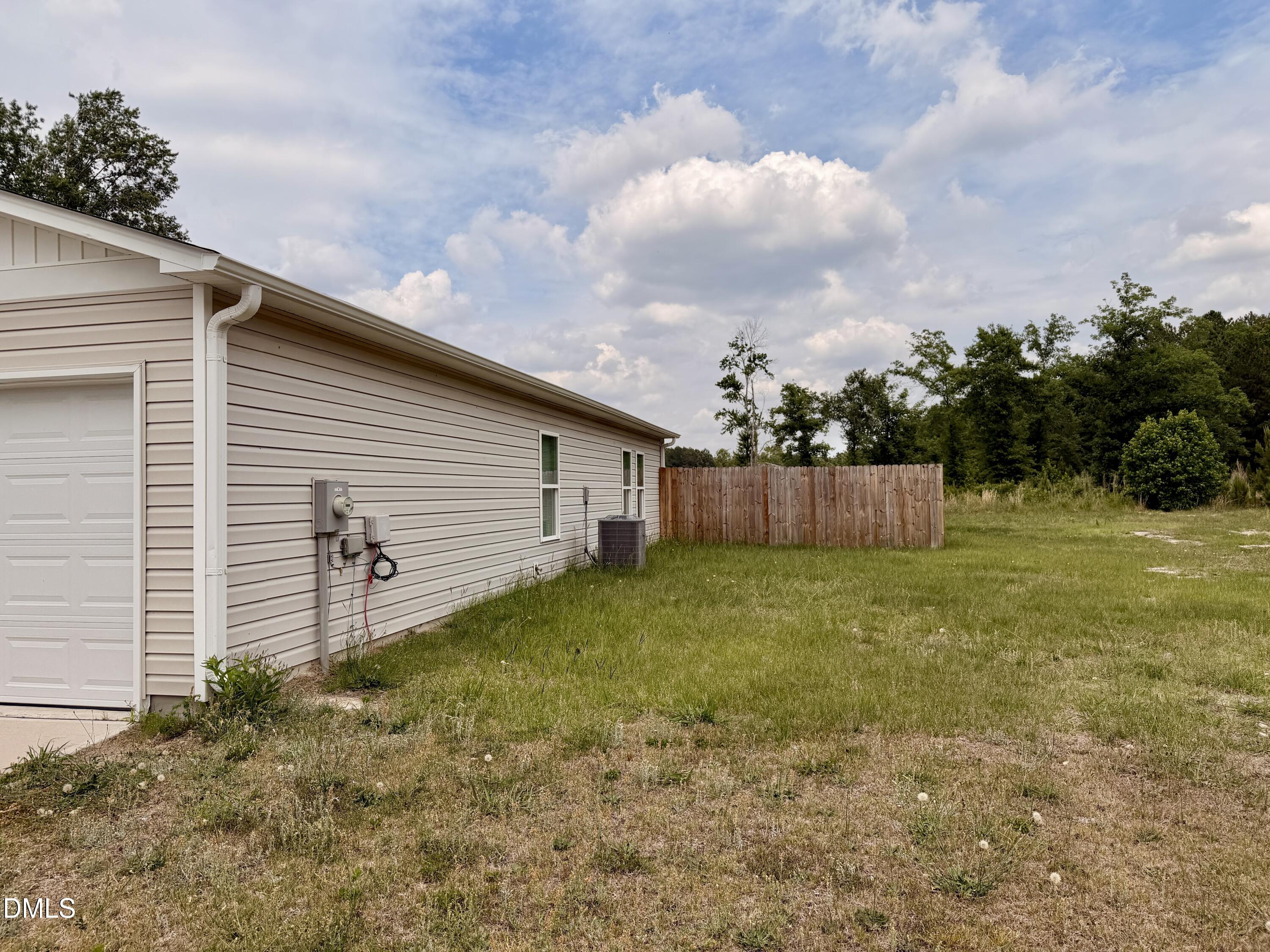 Exterior photo of 1105 Hope Farm Drive, Tarboro, NC 27886. MLS: 10173977