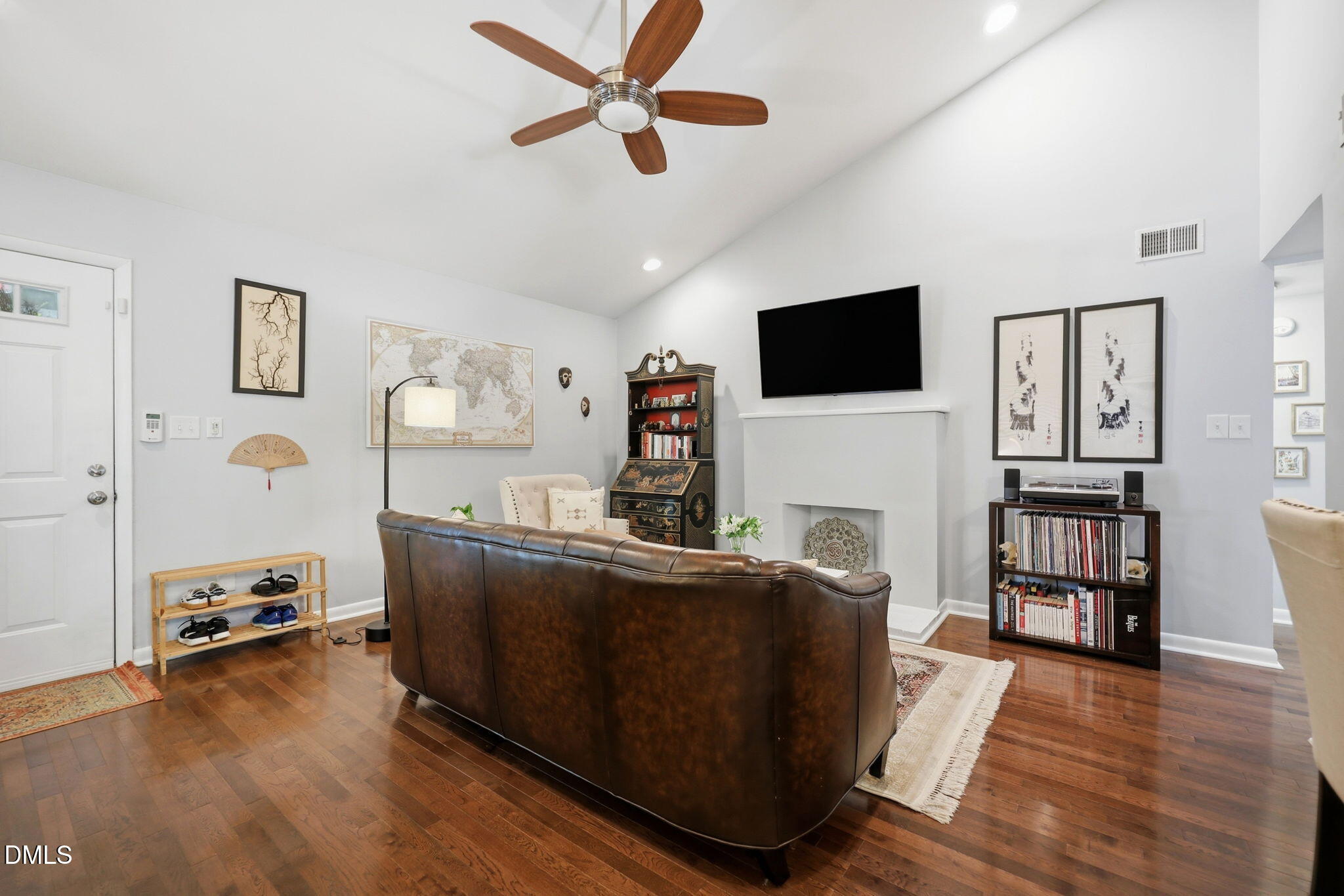 Exterior photo of 615 Kirby Street 302, Raleigh, NC 27606. MLS: 10185993