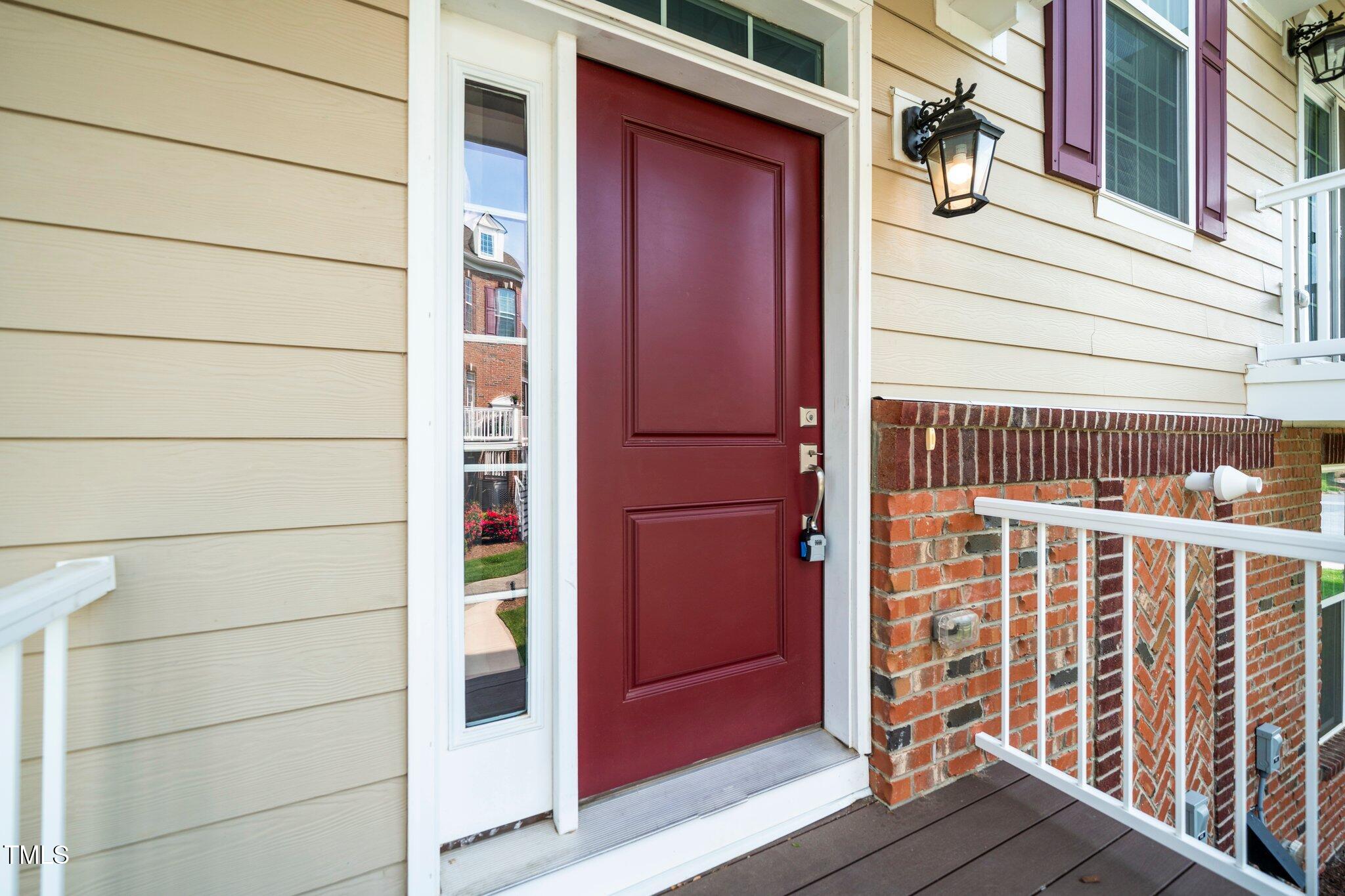 4-web-or-mls-10530 Sablewood (14 of 18)