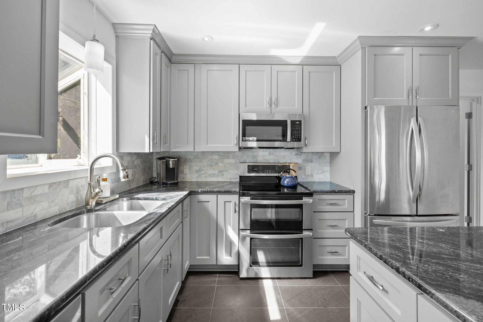 property-img