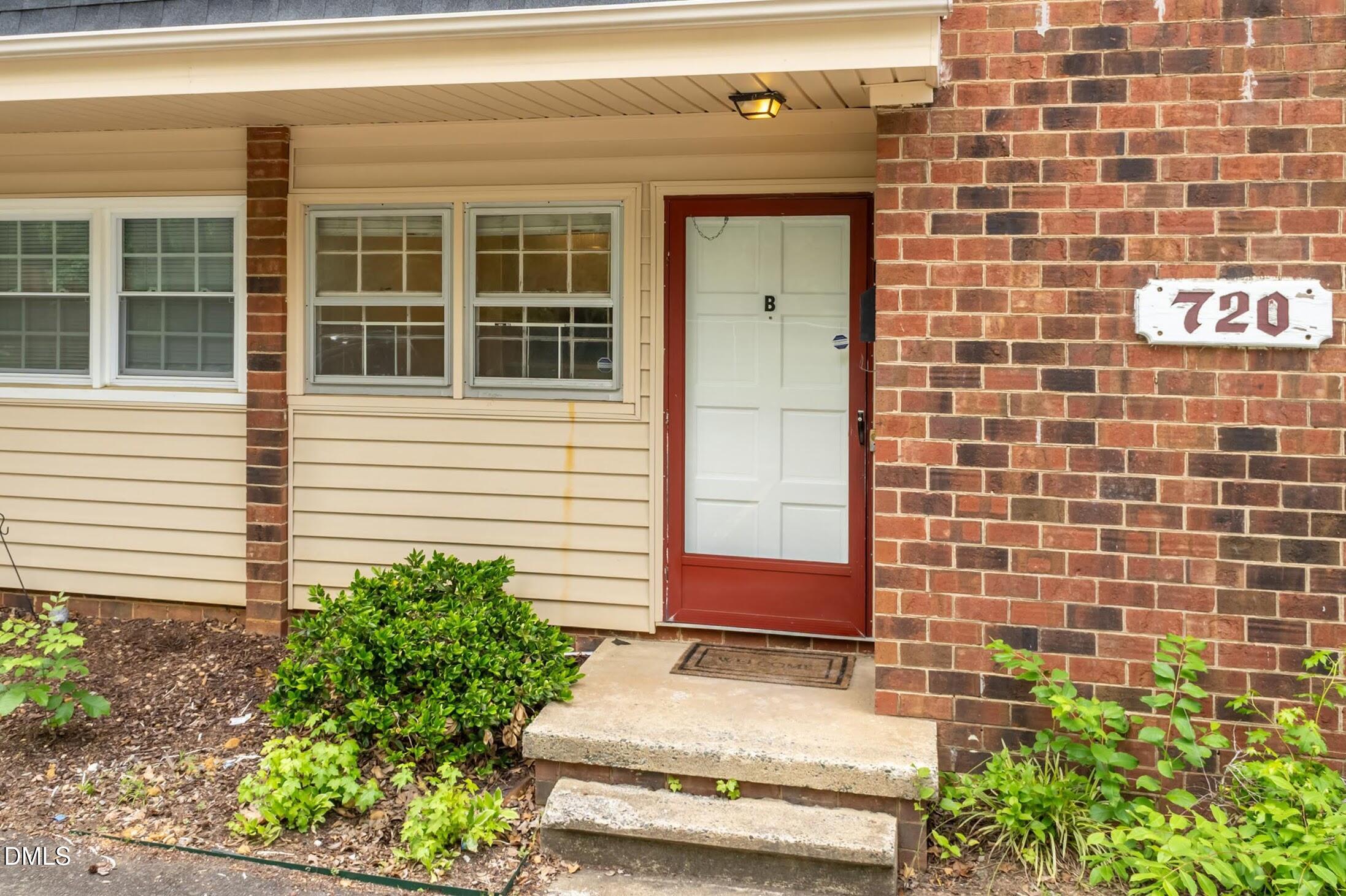 Porch 02