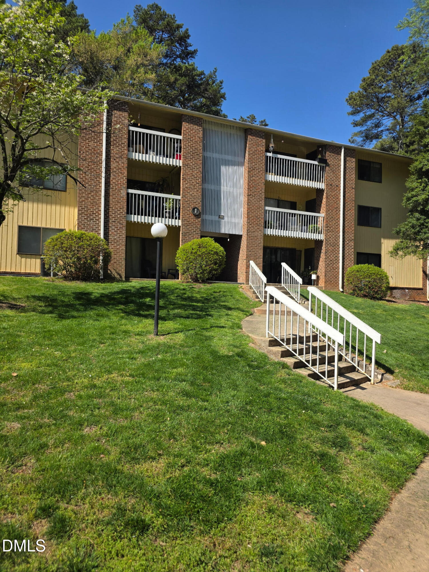 Exterior photo of 1114 Schaub Drive I, Raleigh, NC 27606. MLS: 10185425
