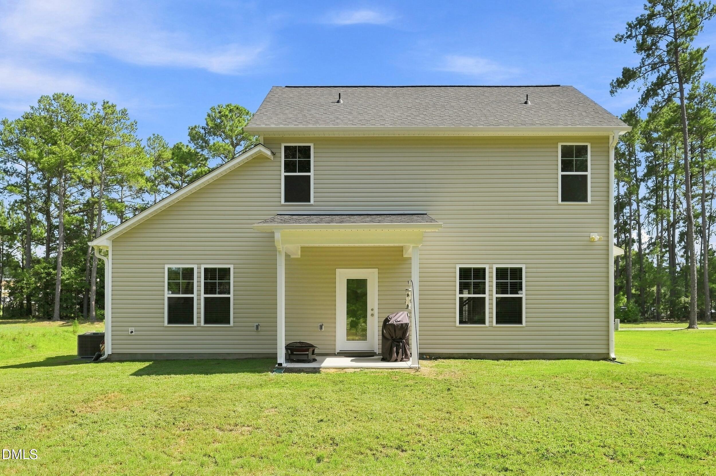 Exterior photo of 105 Forest Wood Drive, Salemburg, NC 28385. MLS: 10192103