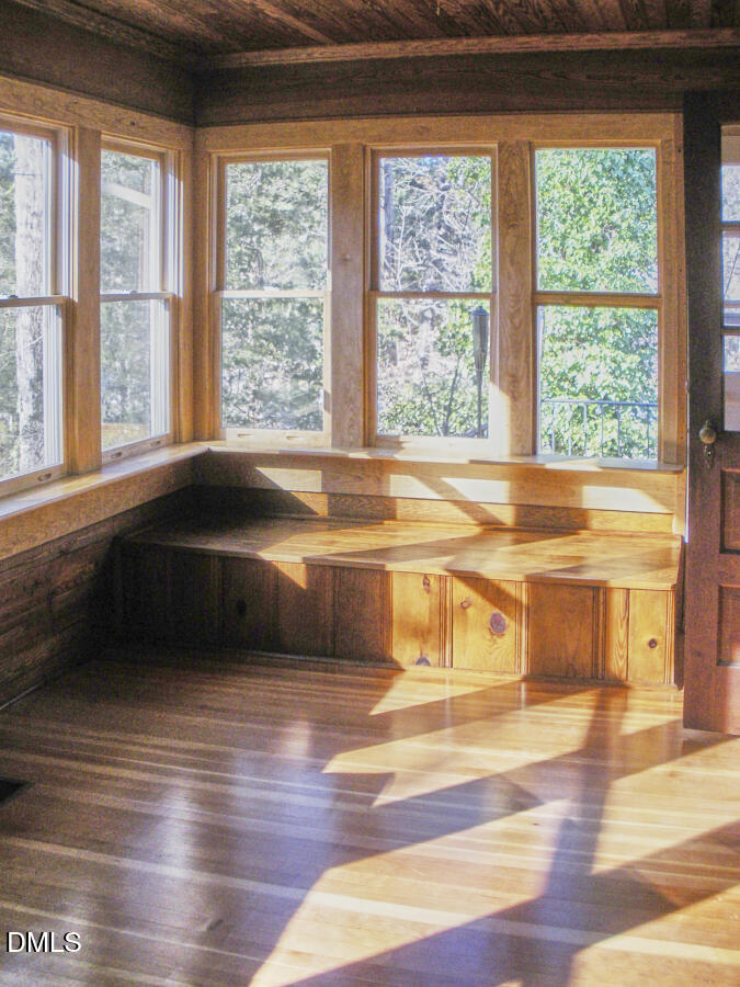 Interior4.1